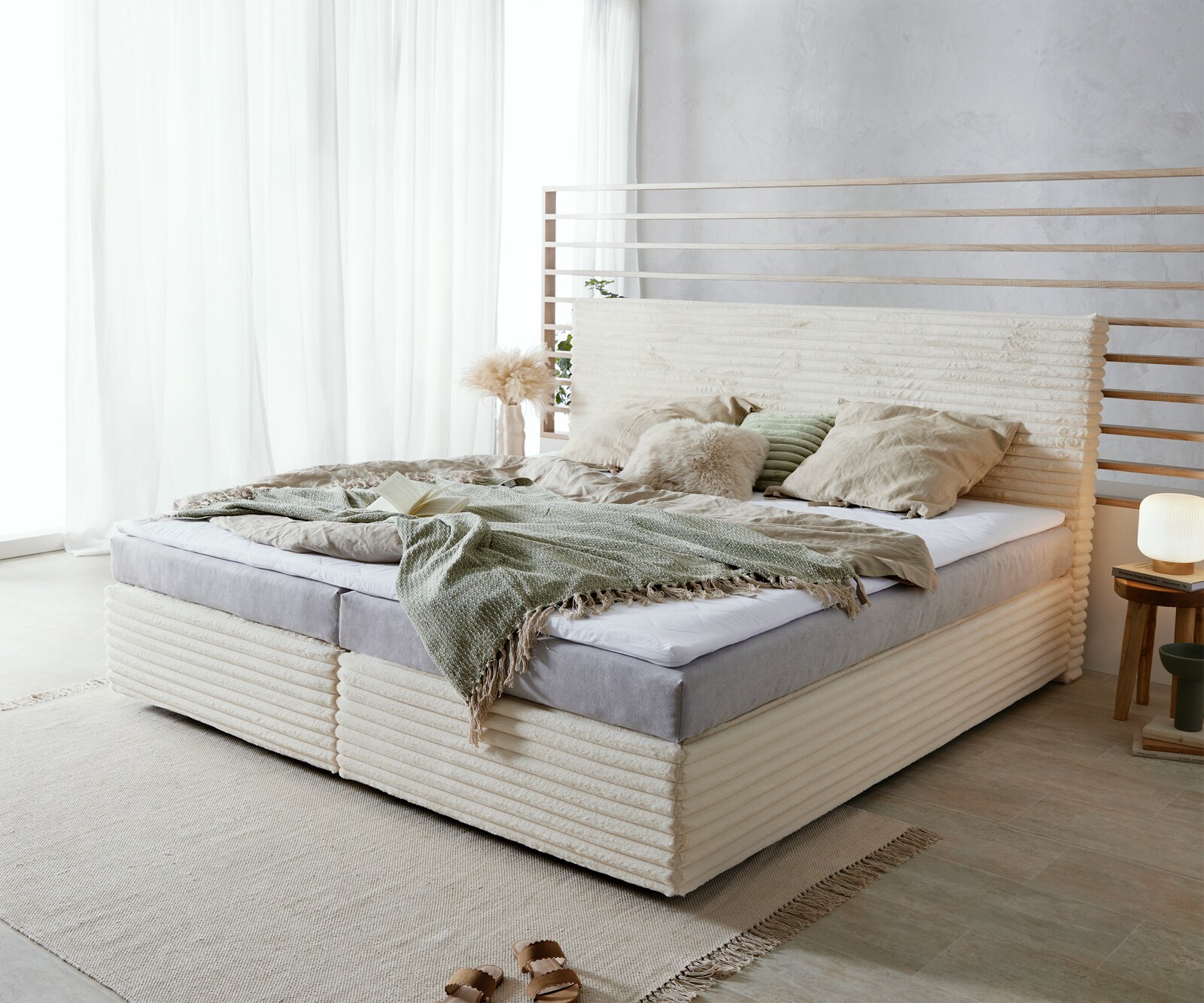 Boxspringbett Dream-Well Plüsch-Cord Beige 200x200 cm Bonell-Matratze PU-Topper Boxspringbett Dream-Well Plüsch-Cord Beige 200x200 cm Bonell-Matratze PU-Topper