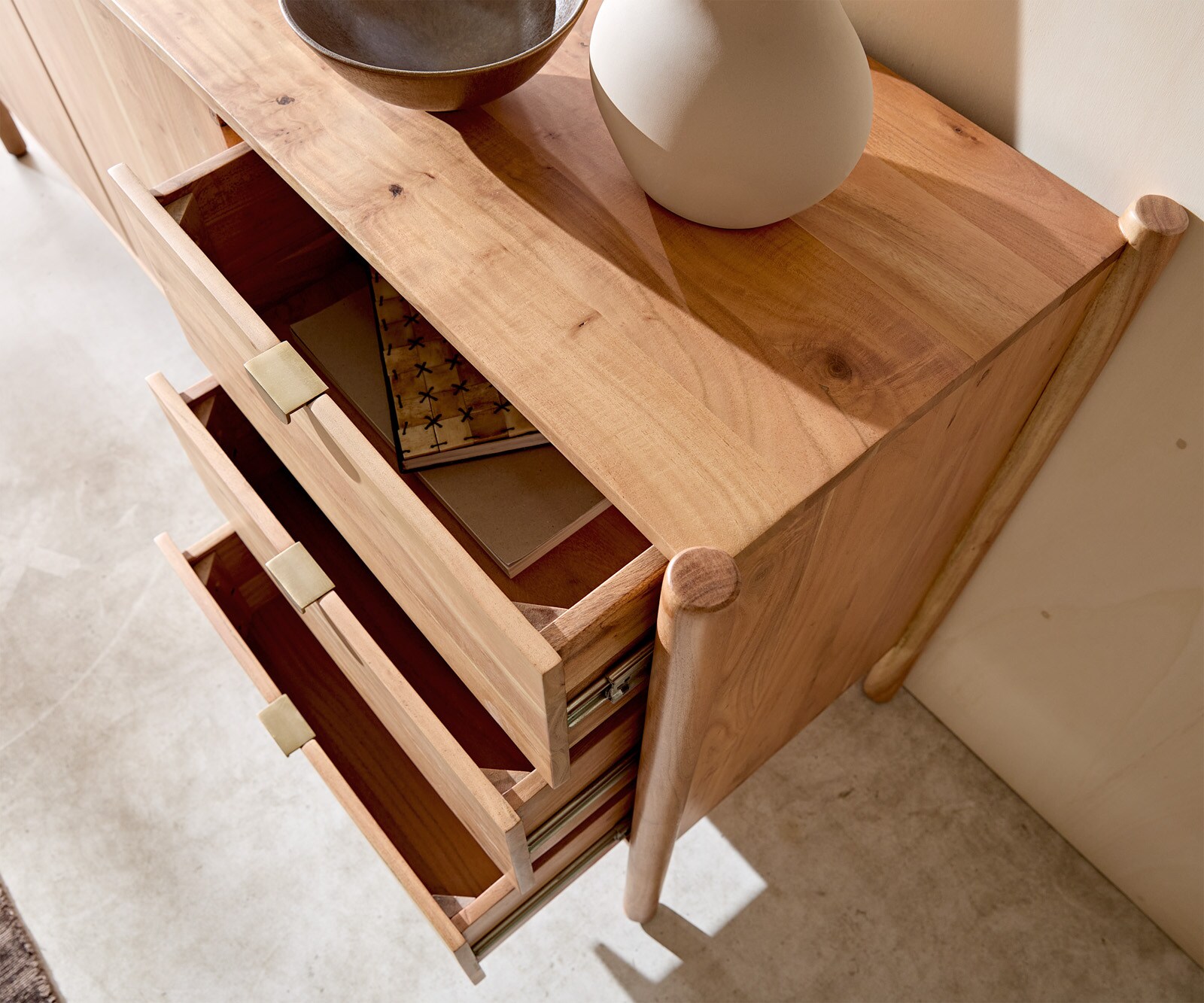 Buffet Caius 175 cm Acacia Aura 2 portes 3 tiroirs 5