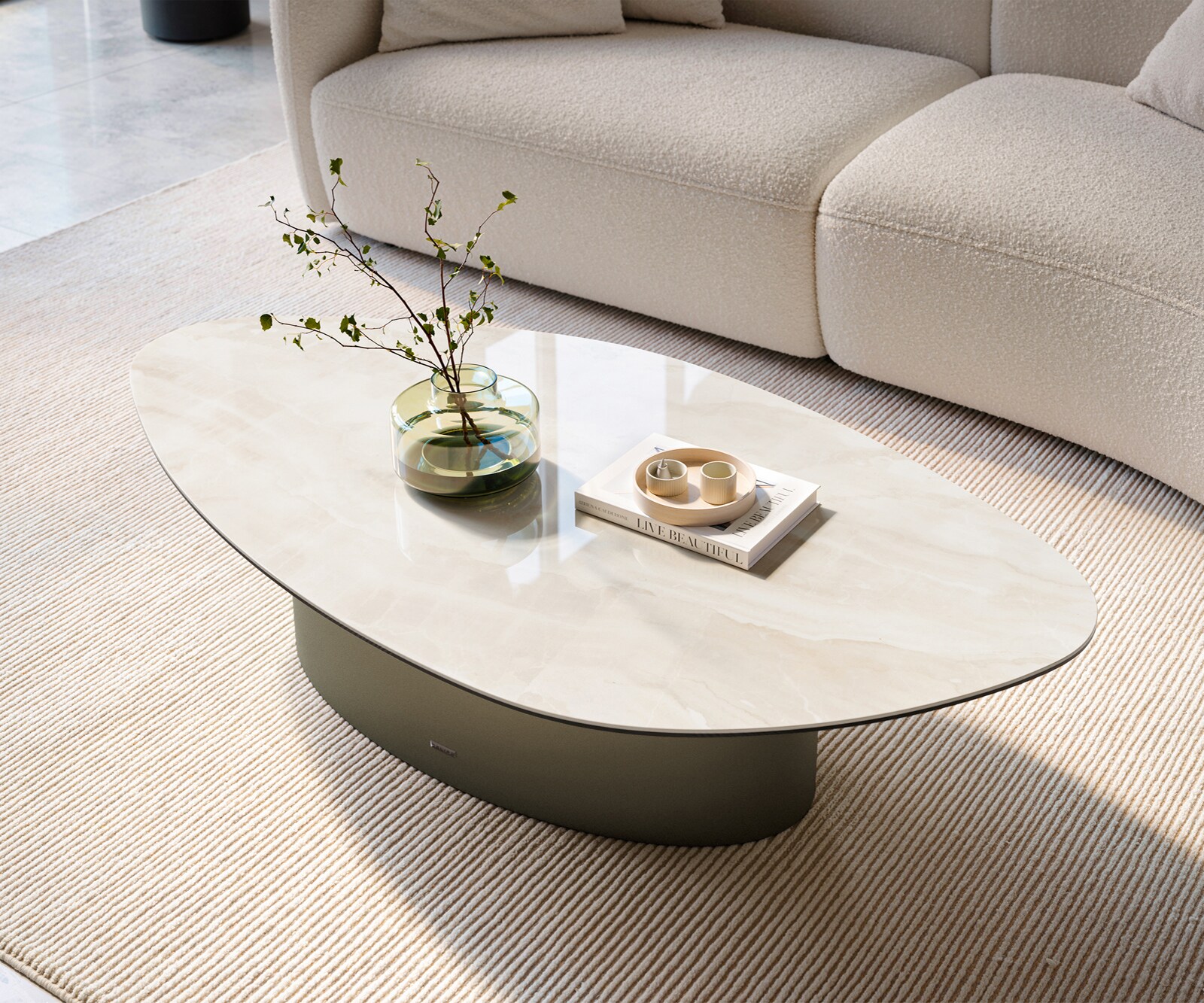 Table basse Edge organique 140x76 cm céramique Onyx Champagne Casilda finition effet titane 1