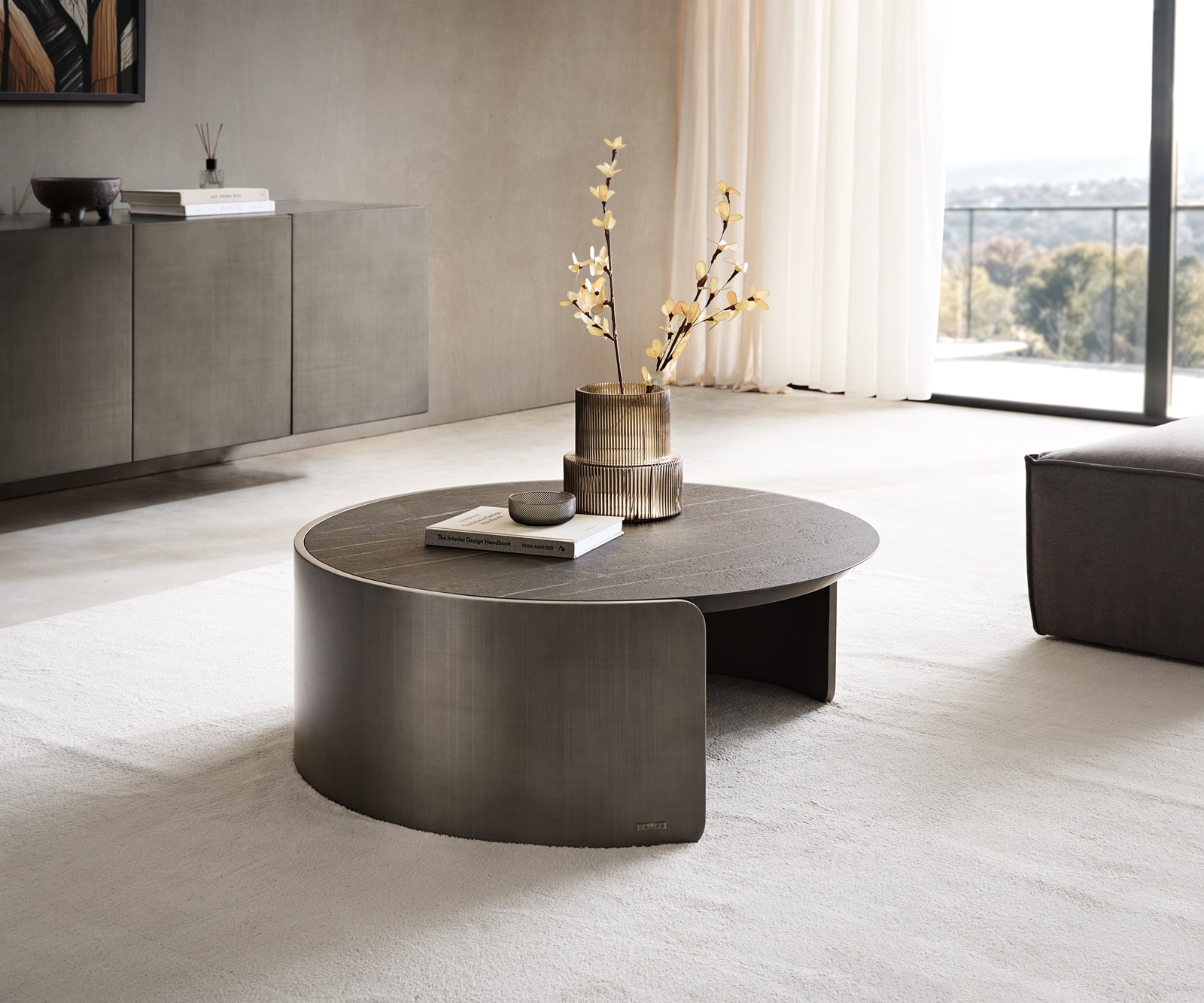 Couchtisch Haru 90x35 cm Keramik Laminam® Noir Desir Braun Metallic Silber Couchtisch Haru 90x35 cm Keramik Laminam® Noir Desir Braun Metallic Silber