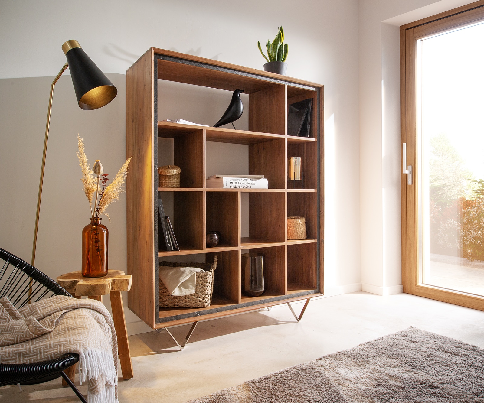 Highboard Stonegrace 120x150 acacia nature 12 compartiments placage en pierre pieds en V Highboard Stonegrace 120x150 acacia nature 12 compartiments placage en pierre pieds en V
