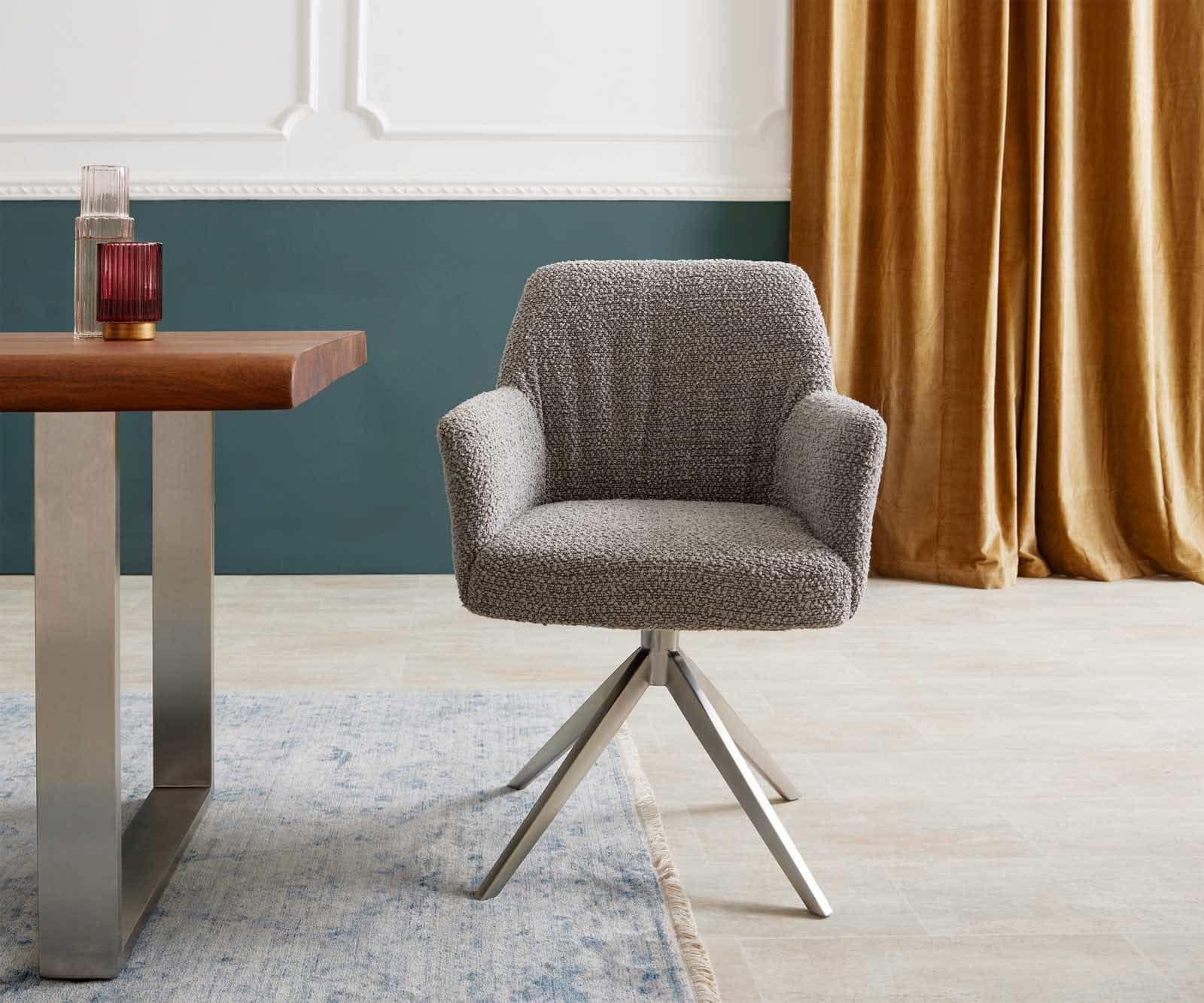 Drehstuhl Xana-Flex mit Armlehnen Bouclé Silbergrau Kreuzgestell breit Edelstahl 360° drehbar Taschenfederkern 1 Drehstuhl Xana-Flex mit Armlehnen Bouclé Silbergrau Kreuzgestell breit Edelstahl 360° drehbar Taschenfederkern 1