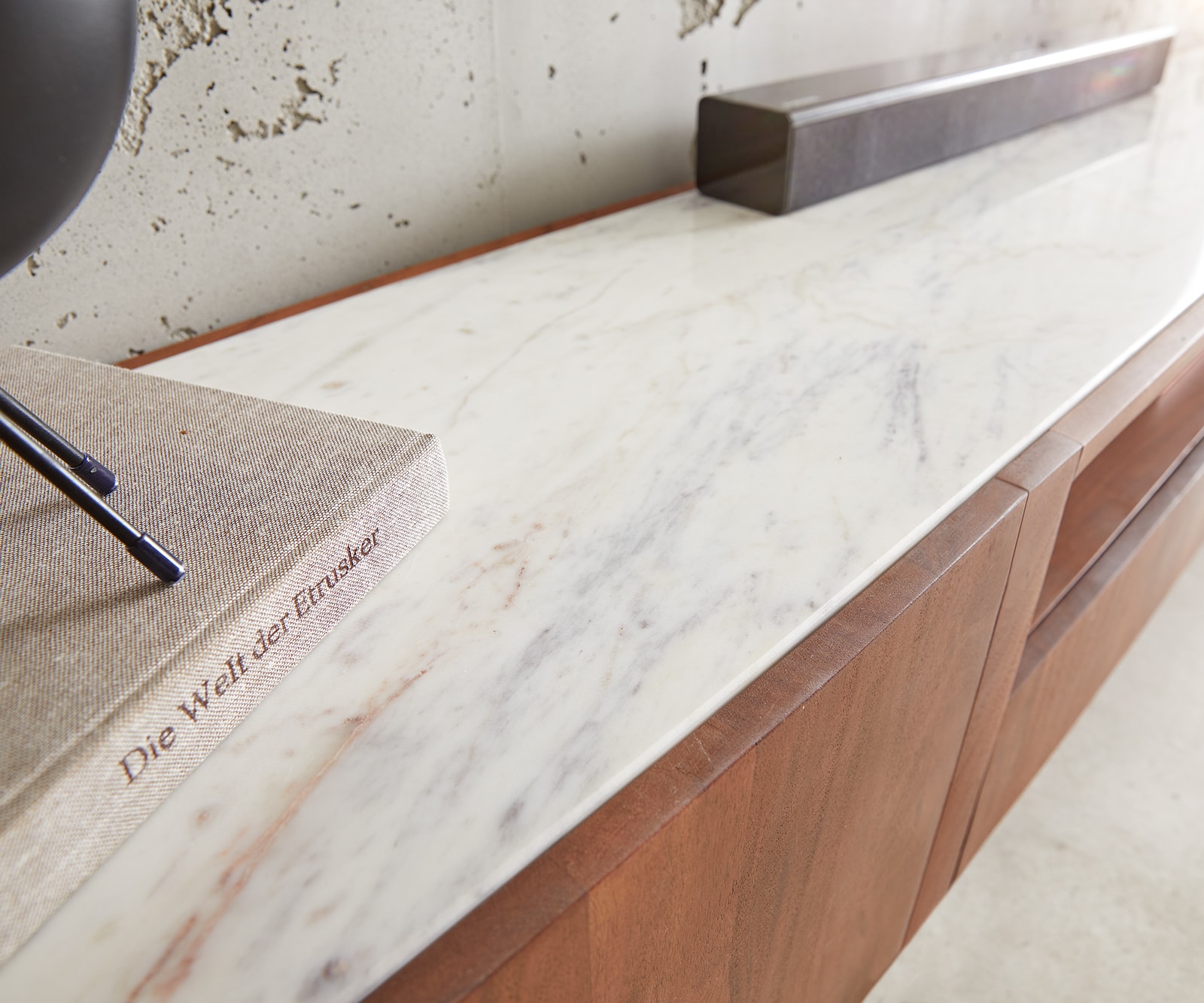 Lowboard Secara 200 cm Akazie Braun 2 Türen 2 Schübe Marmor schwebend 6 Lowboard Secara 200 cm Akazie Braun 2 Türen 2 Schübe Marmor schwebend 6