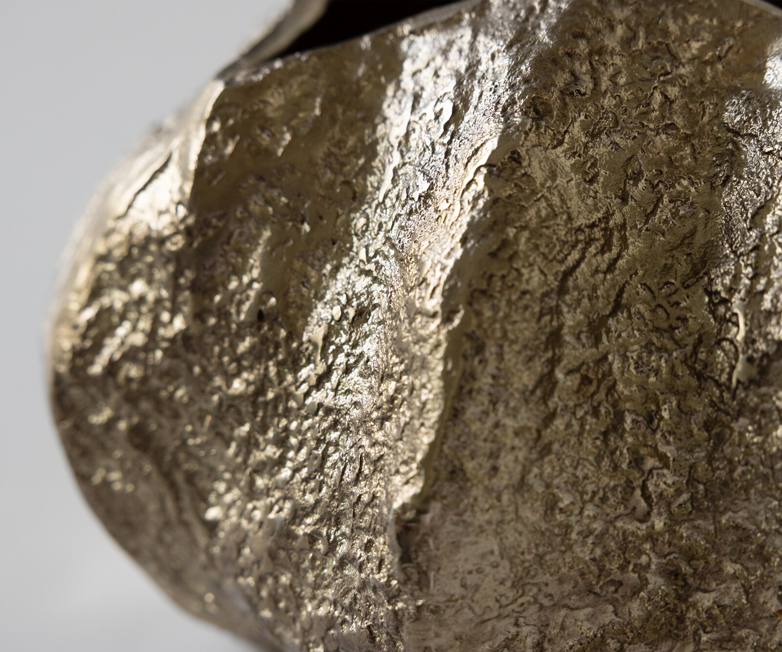 Vase Cratera B29 x T24 x H19 cm Aluminium Champagner Handgemacht 2
