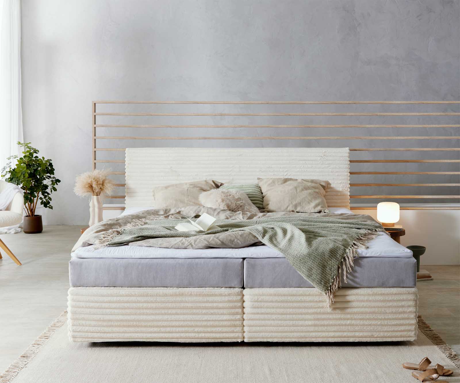 Lit à sommier tapissier Dream-Well Velours côtelé beige 200x200 cm avec matelas à ressorts ensachés et surmatelas viscoélastique 1