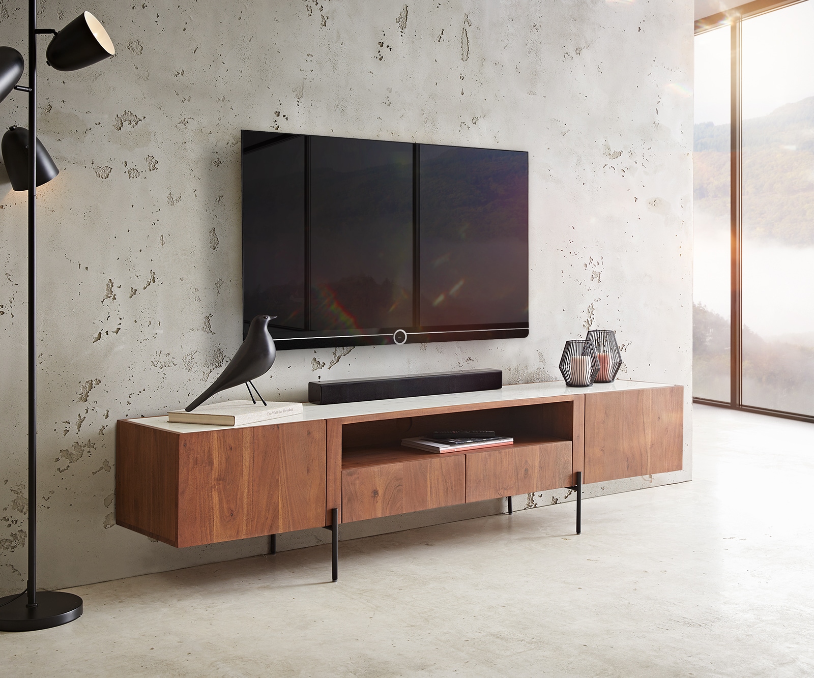 Lowboard Secara 200 cm Akazie Braun 2 Türen 2 Schübe Marmor Füße Schwarz 1 Lowboard Secara 200 cm Akazie Braun 2 Türen 2 Schübe Marmor Füße Schwarz 1