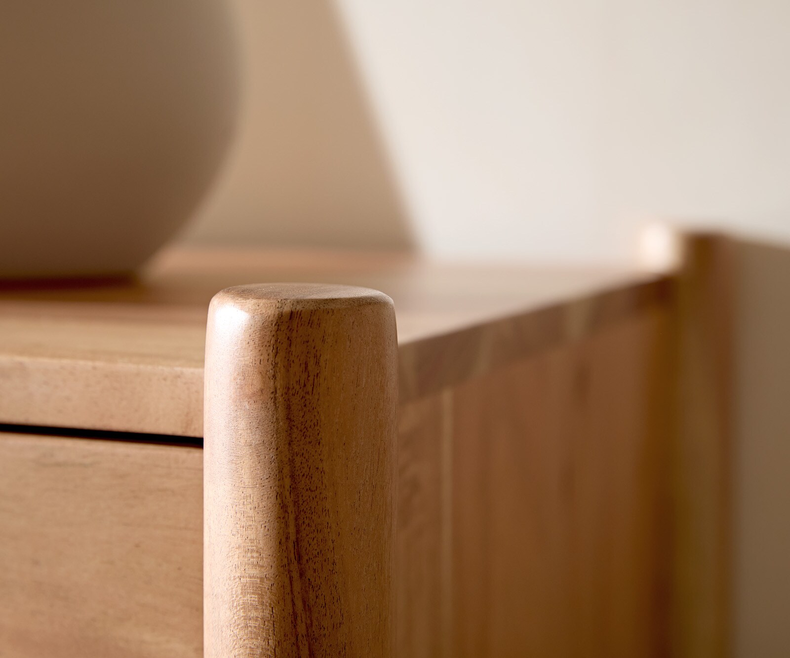 Sideboard Caius 175 cm Akazie Aura 2 Türen 3 Schubladen 6 Sideboard Caius 175 cm Akazie Aura 2 Türen 3 Schubladen 6