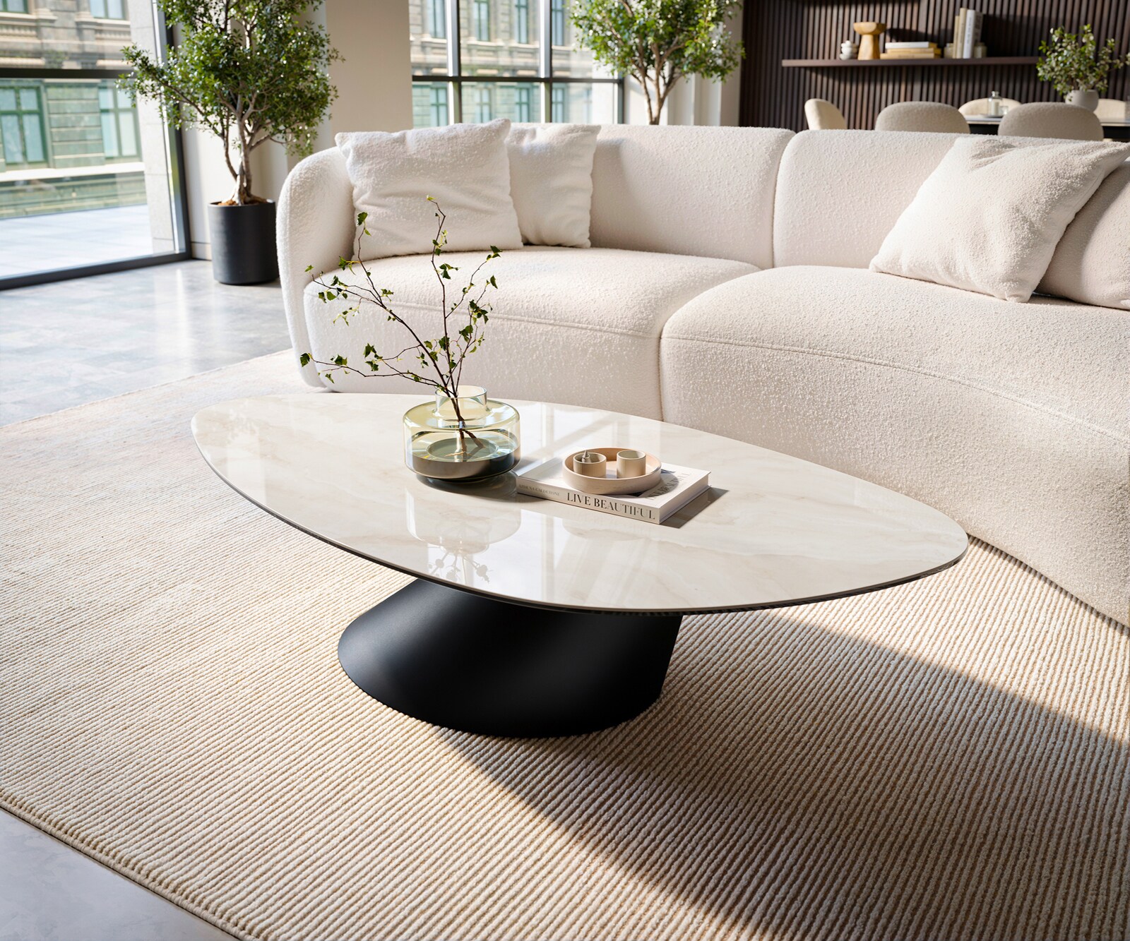 Table basse Edge organique 140x76 cm céramique Onyx Champagne Conis métal noir 3