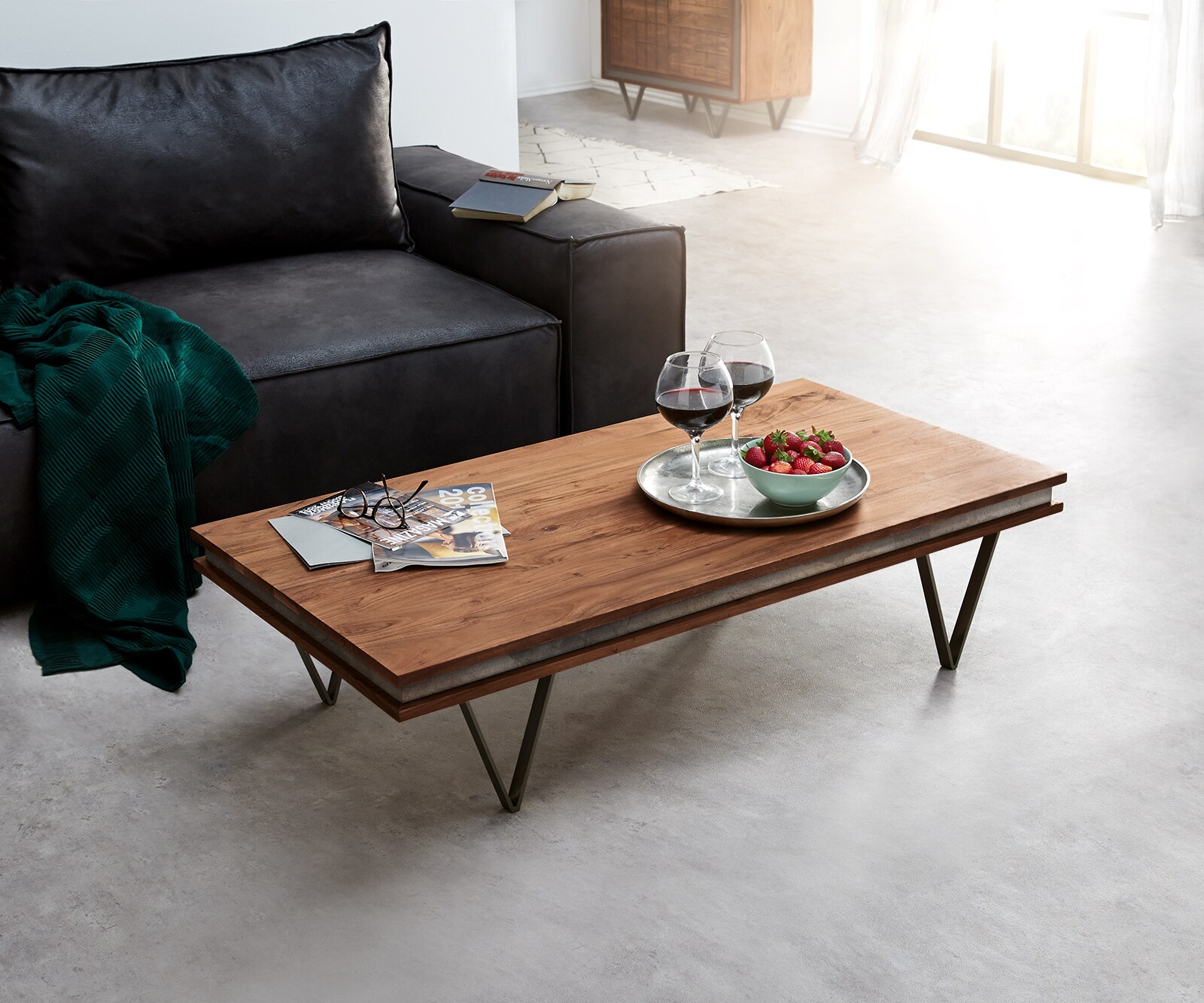 Table-basse Stonegrace 117x60 cm acacia brun ardoise pied en V noir