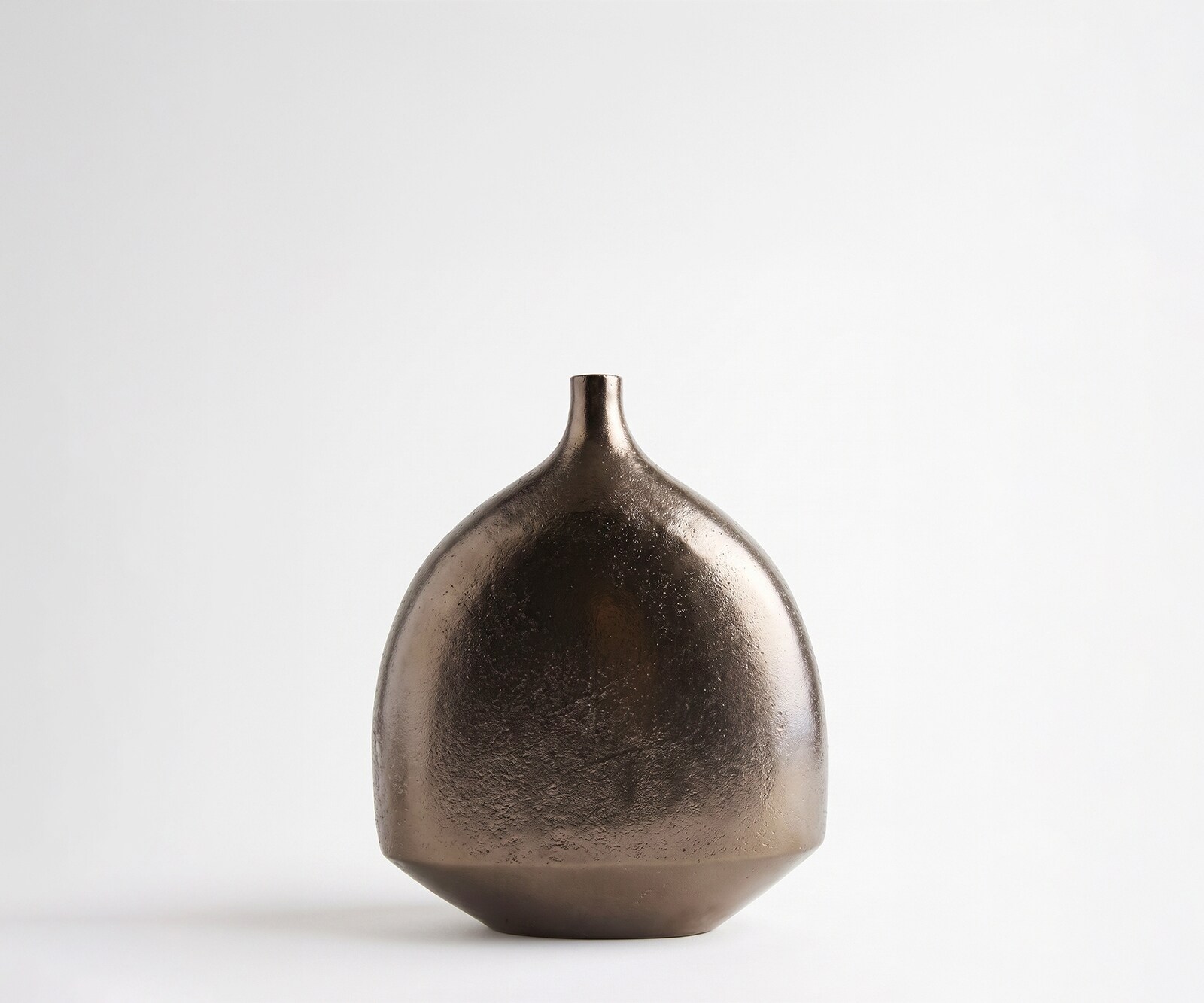 Vase Gutta l27 x P12 x H31 cm Aluminium Mokka Bronze Moulé