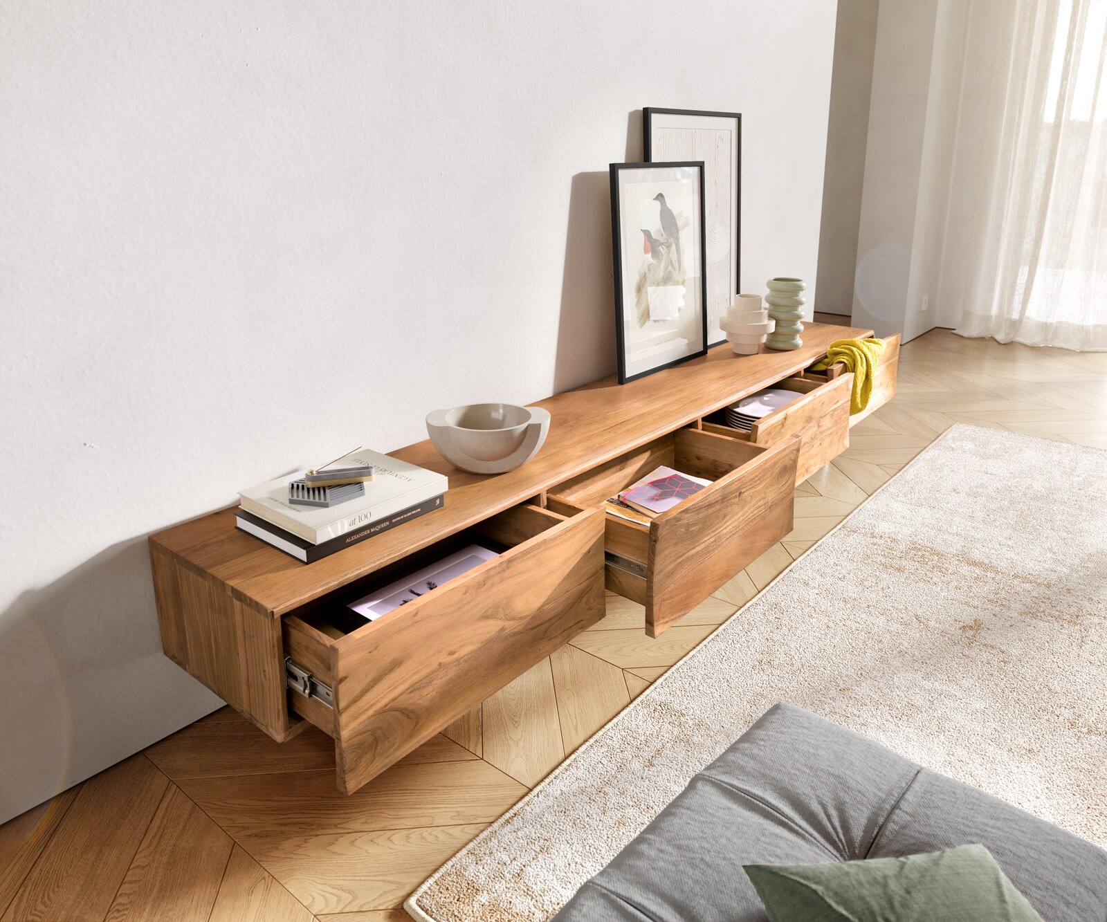 Meuble TV Wyatt 220 cm acacia naturel 4 tiroirs pied en V inox 1