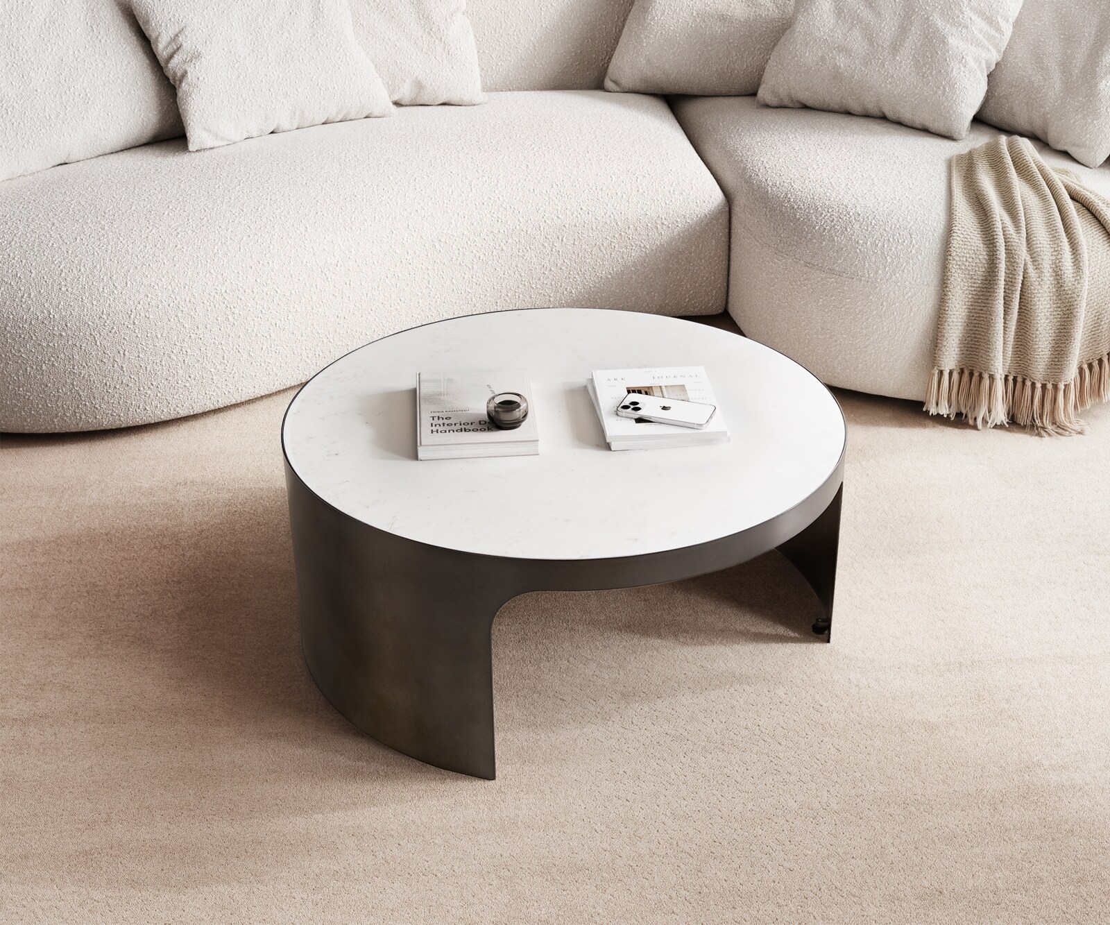 Couchtisch Alerio 90x90 cm Marmor Weiß Metall Black Antique 1