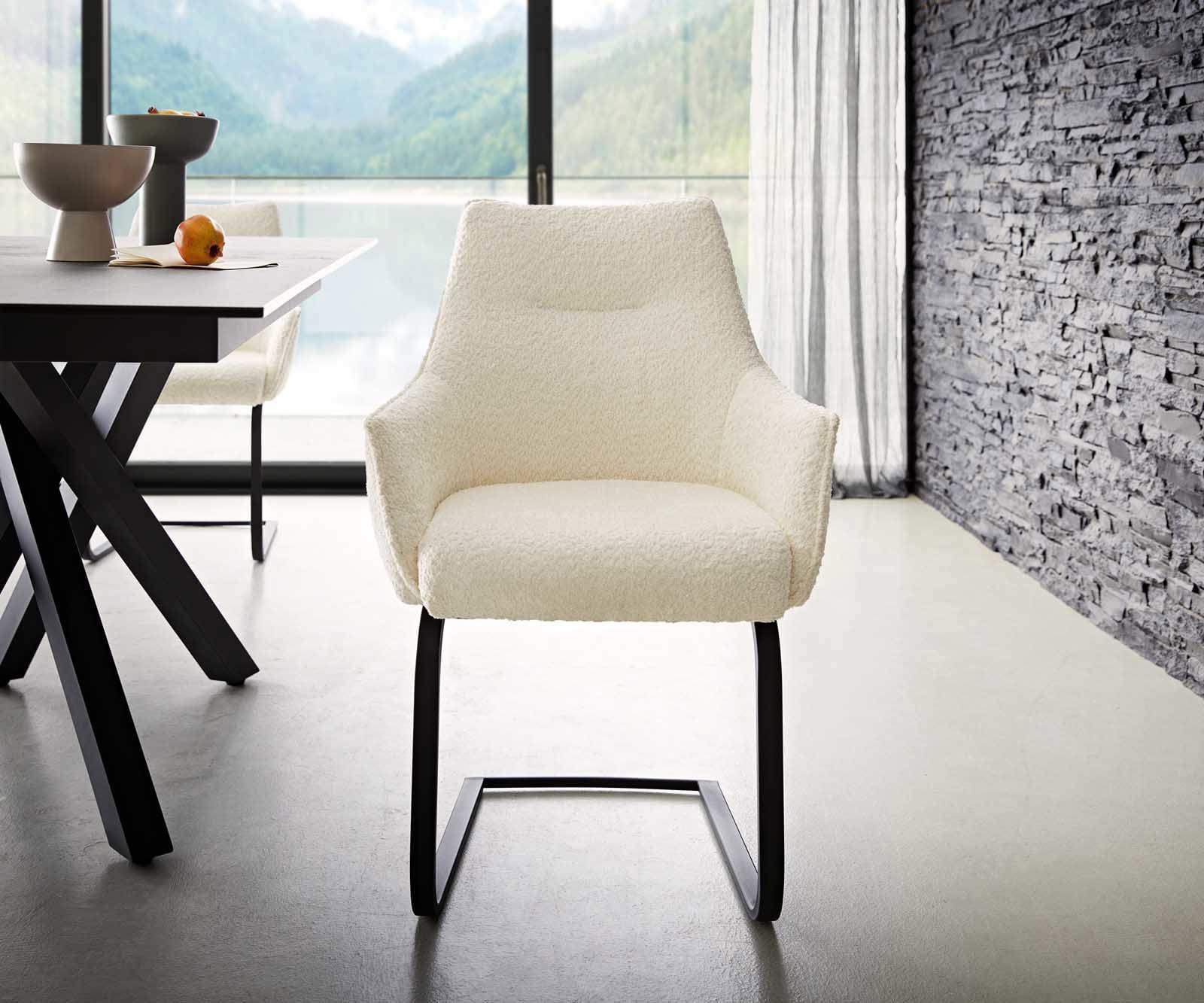 Freischwinger Alja-Flex mit Armlehnen Bouclé Weiß Freischwinger flach Schwarz Taschenfederkern 1 Freischwinger Alja-Flex mit Armlehnen Bouclé Weiß Freischwinger flach Schwarz Taschenfederkern 1