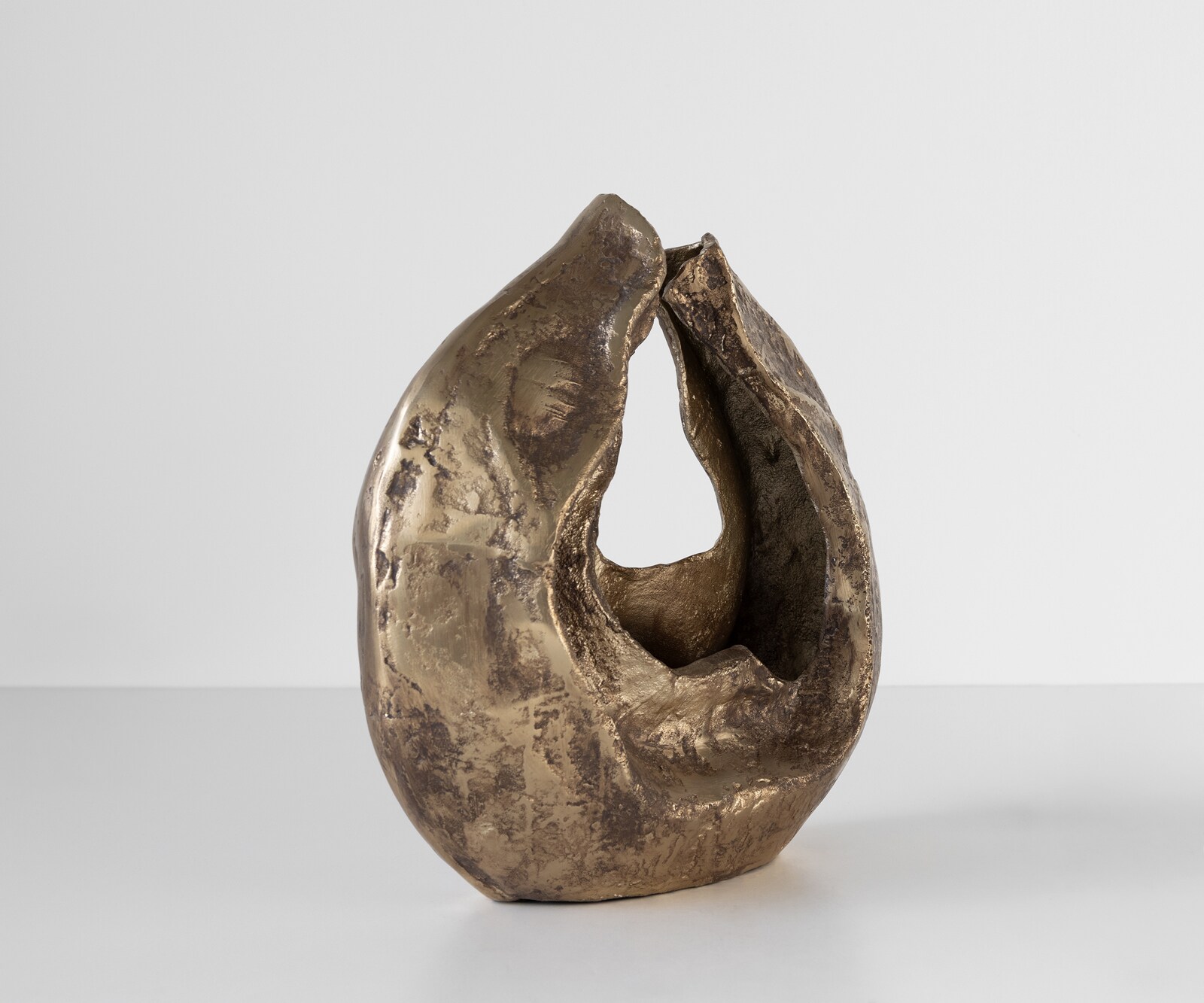 Sculpture Nexora l40 x P17 x H42 cm Aluminium Oro Antico Faite main 1
