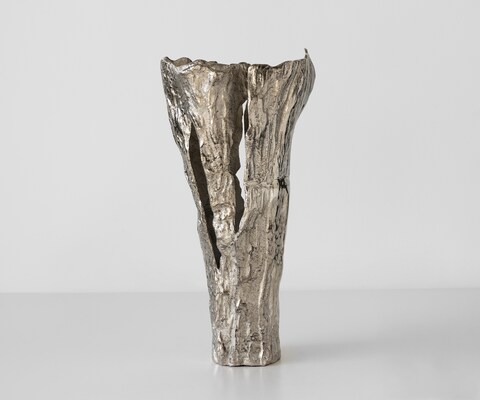 Vase Cortana B31 x T22 x H63 cm Aluminium Platin Handgemacht