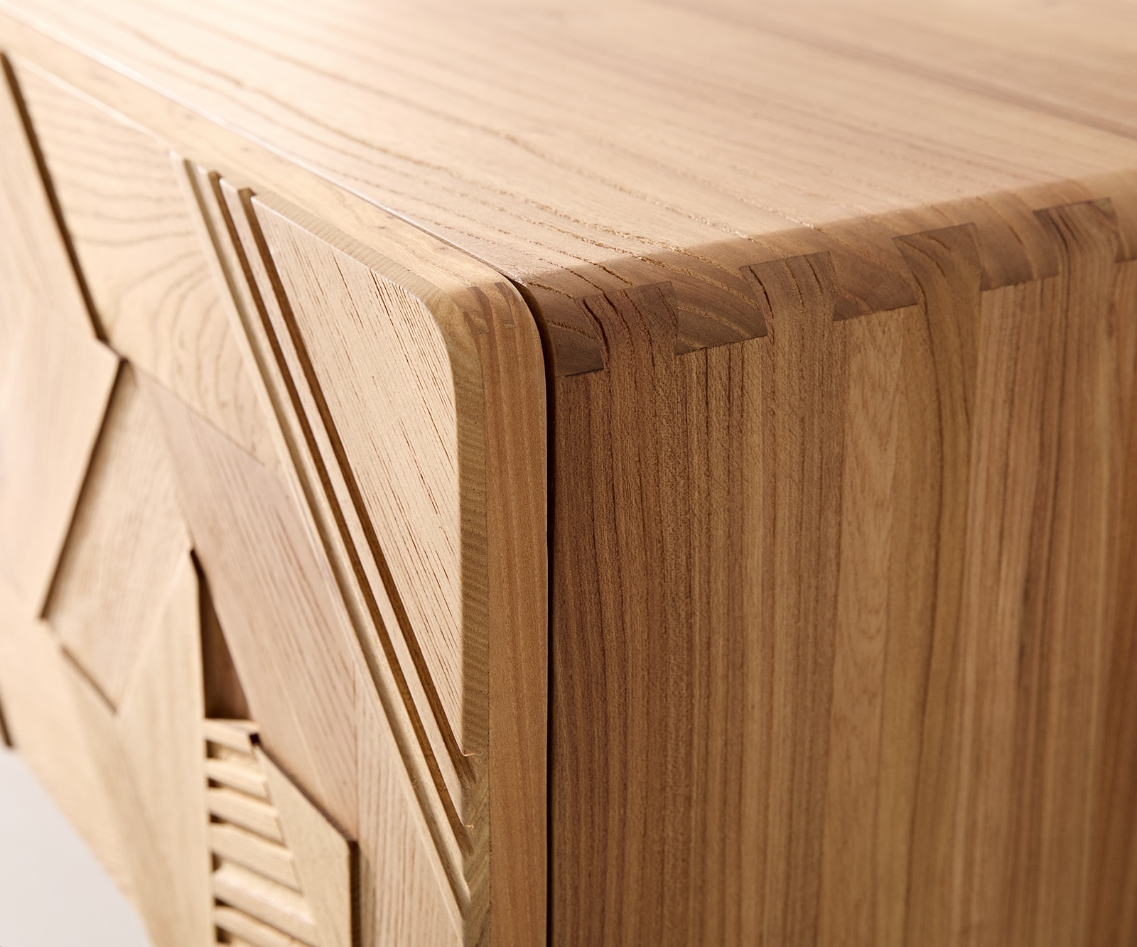 Lowboard Eldoria 220 cm Ulme Natur 3D Effekt 2 Türen 2 Schubfächer Winkelfuß Edelstahl 5 Lowboard Eldoria 220 cm Ulme Natur 3D Effekt 2 Türen 2 Schubfächer Winkelfuß Edelstahl 5