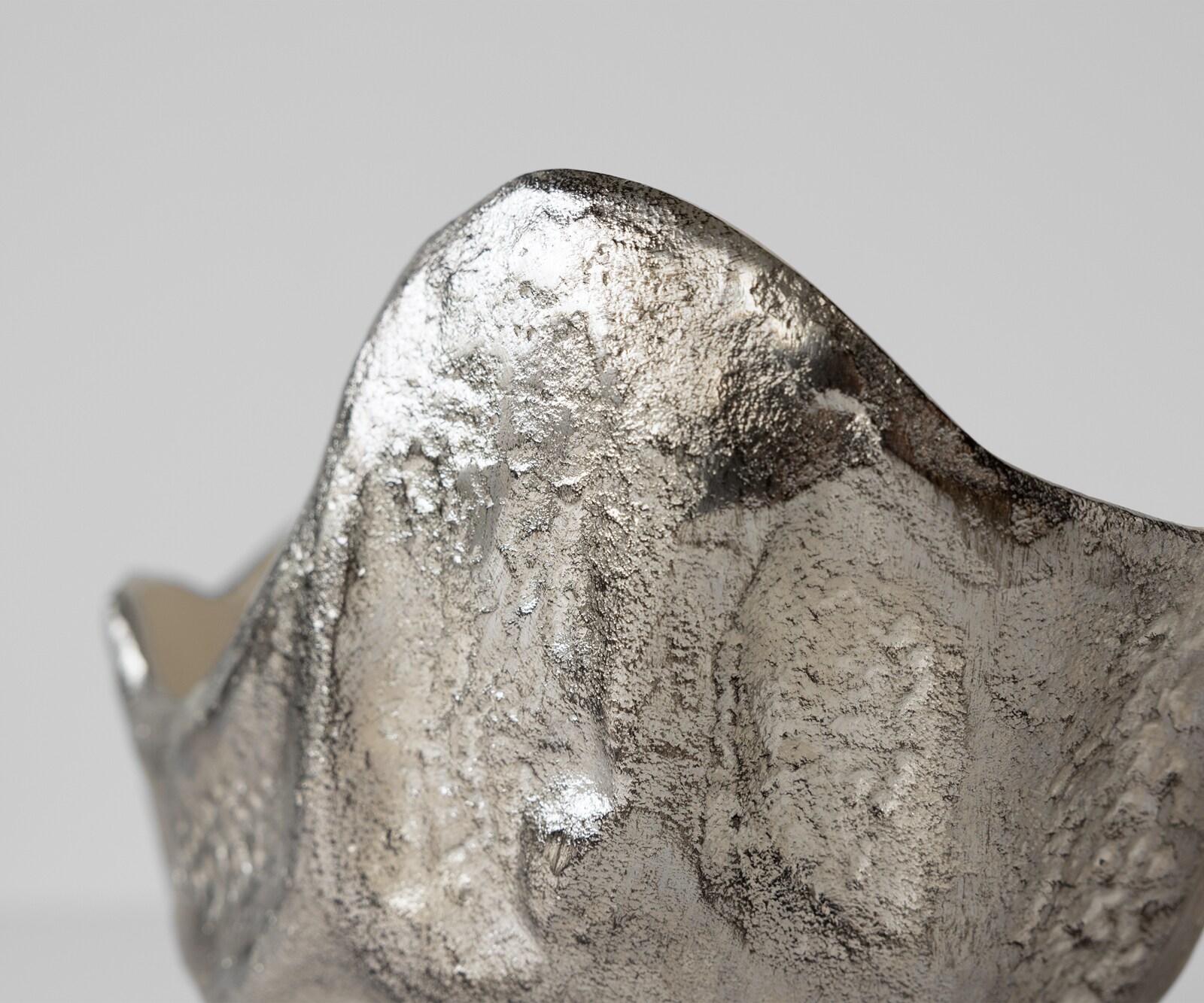 Coupe décorative Valena l33 x P20 x H22 cm Aluminium Platin Opal Faite main 5