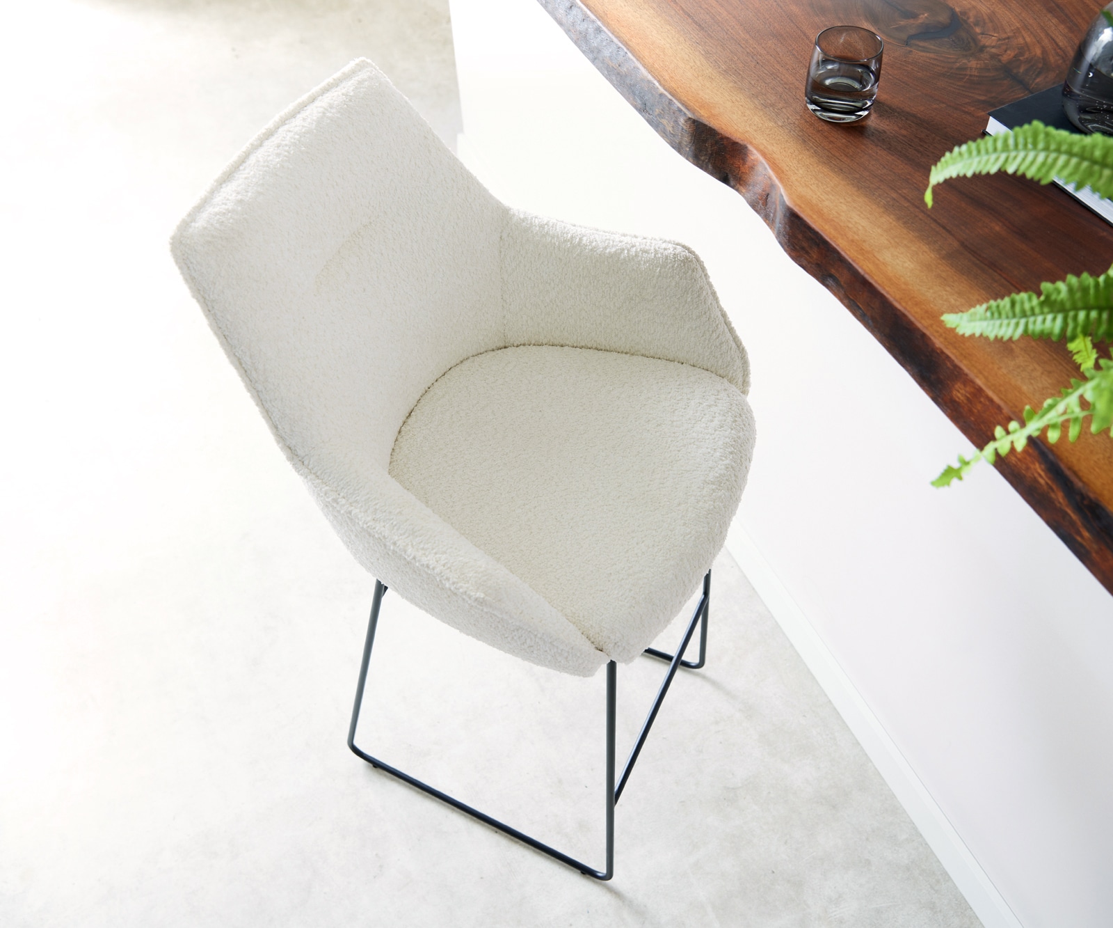 Chaise-de-bar Alja-Flex Bouclé Blanc cadre à patins métal noir ressorts ensachés 4