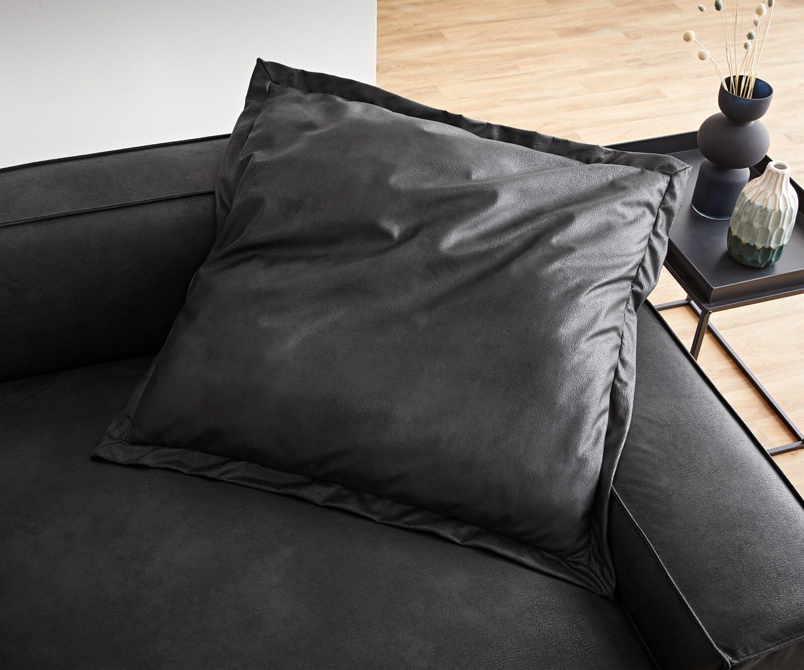 Coussin-à-lancer Sirpio 70x70 simili cuir vintage anthracite 3