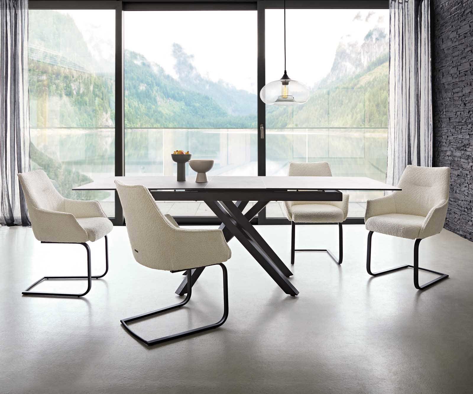 Freischwinger Alja-Flex mit Armlehnen Bouclé Weiß Freischwinger flach Schwarz Taschenfederkern 4 Freischwinger Alja-Flex mit Armlehnen Bouclé Weiß Freischwinger flach Schwarz Taschenfederkern 4