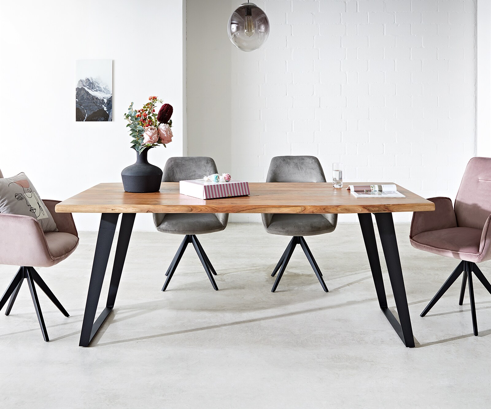 Table-à-manger Edge 180x90 XL acacia nature métal incliné Live-Edge 1