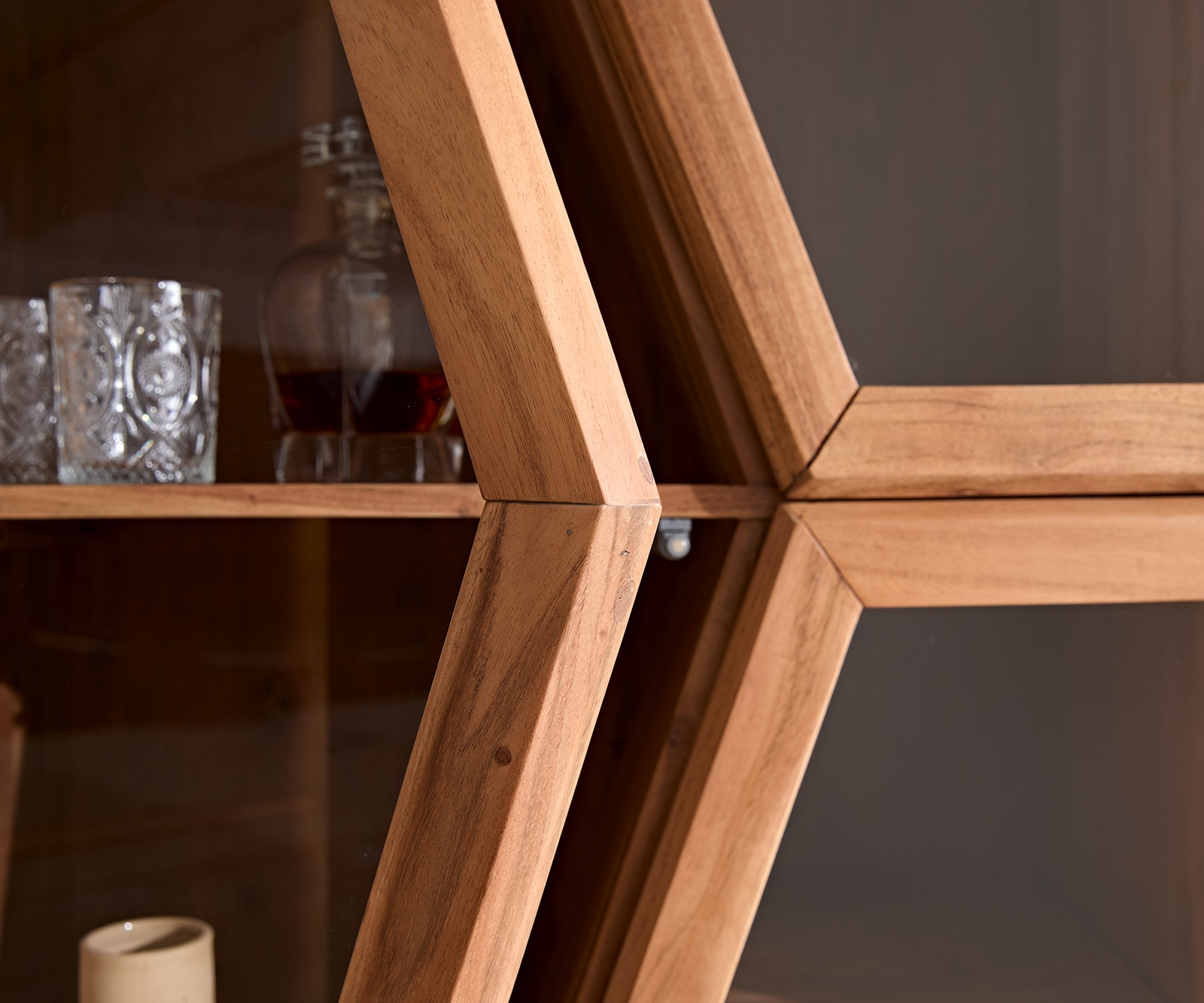 Vitrine Taza 75x210 cm Akazie Natur 4 Türen Barschrank 8