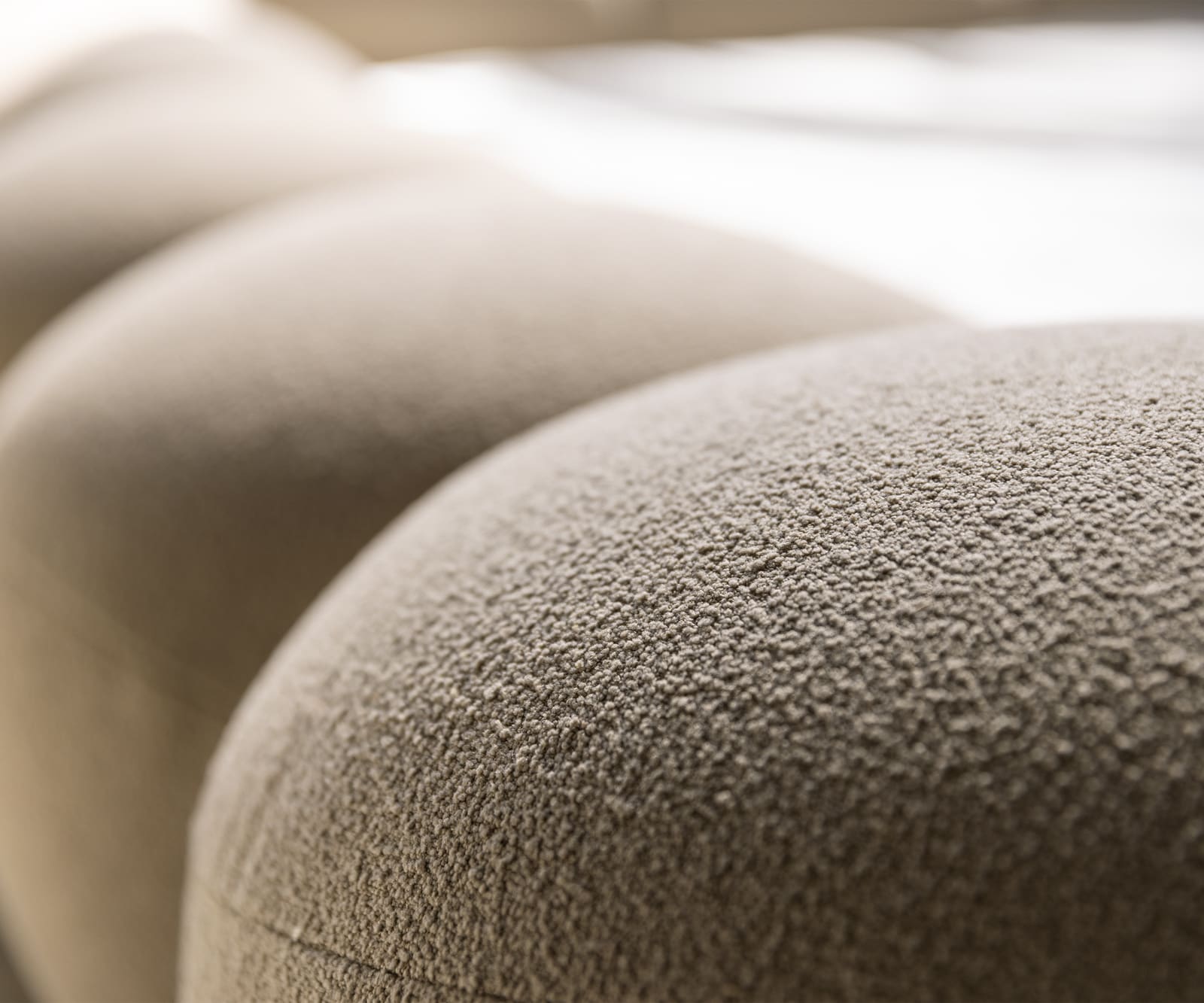 Polsterbettgestell Perlla 180x200 cm Bouclé Taupe 3 Polsterbettgestell Perlla 180x200 cm Bouclé Taupe 3