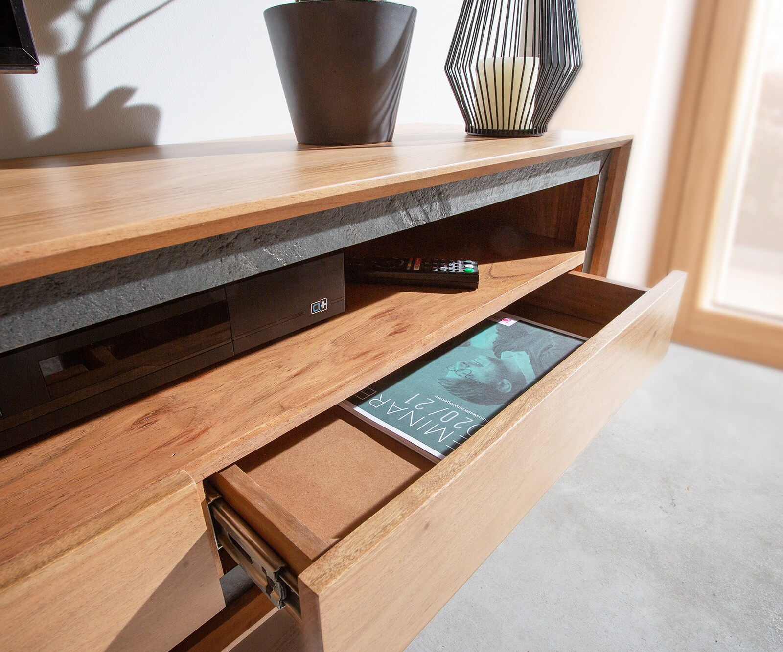 Buffet bas Stonegrace 240 cm acacia nature 2 portes 1 compartiment 2 tiroirs placage en pierre flottant 4