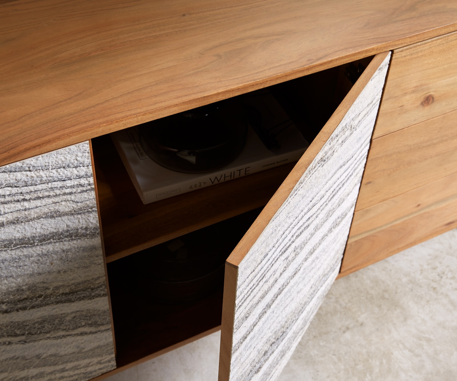 Sideboard Kleo 175 cm Akazie Natur 4 Türen Winkelfuß Metall Schwarz 4 Sideboard Kleo 175 cm Akazie Natur 4 Türen Winkelfuß Metall Schwarz 4