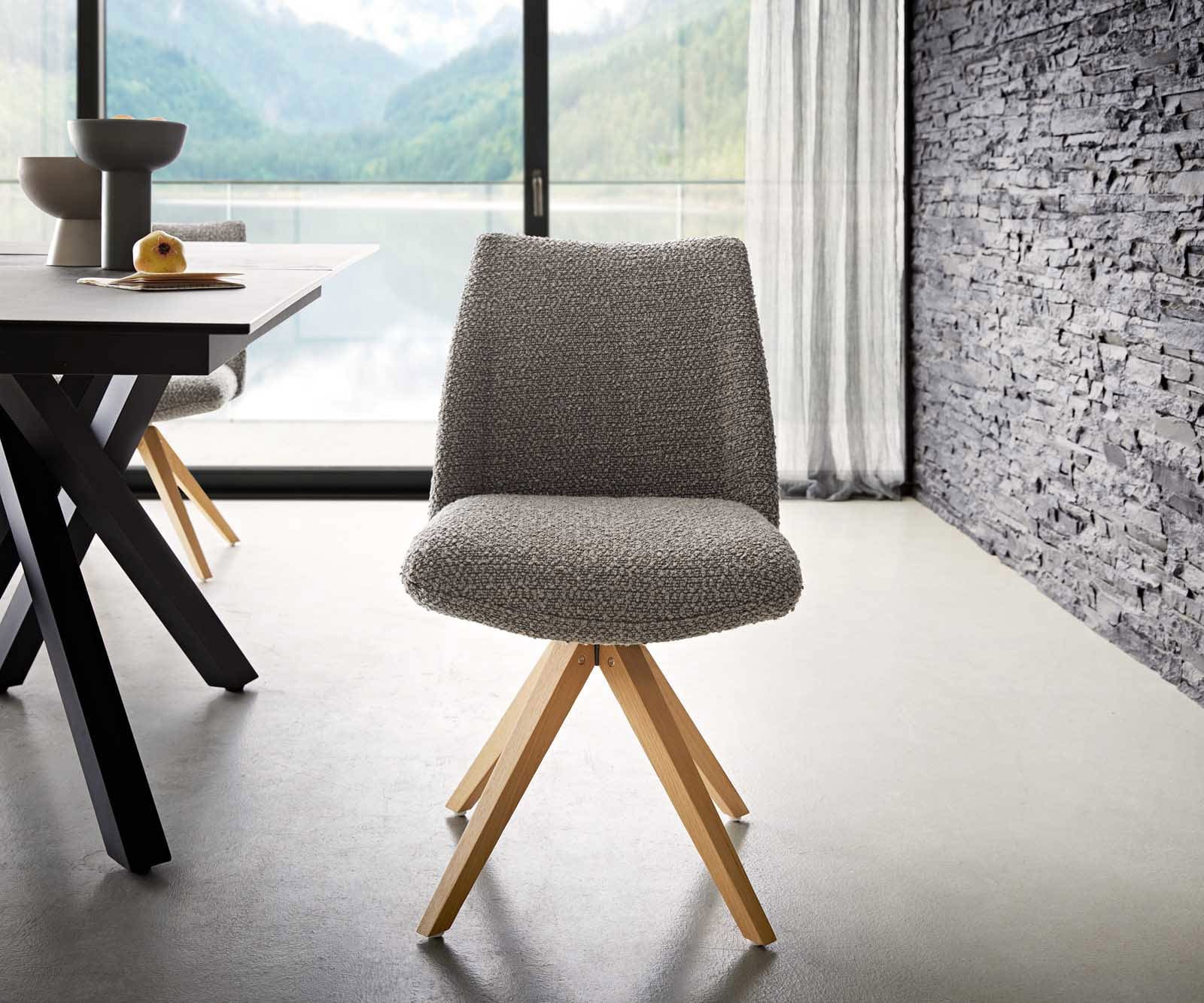 Drehstuhl Elso-Flex Bouclé Silbergrau Holzgestell kantig Natur 180° drehbar Taschenfederkern 1 Drehstuhl Elso-Flex Bouclé Silbergrau Holzgestell kantig Natur 180° drehbar Taschenfederkern 1