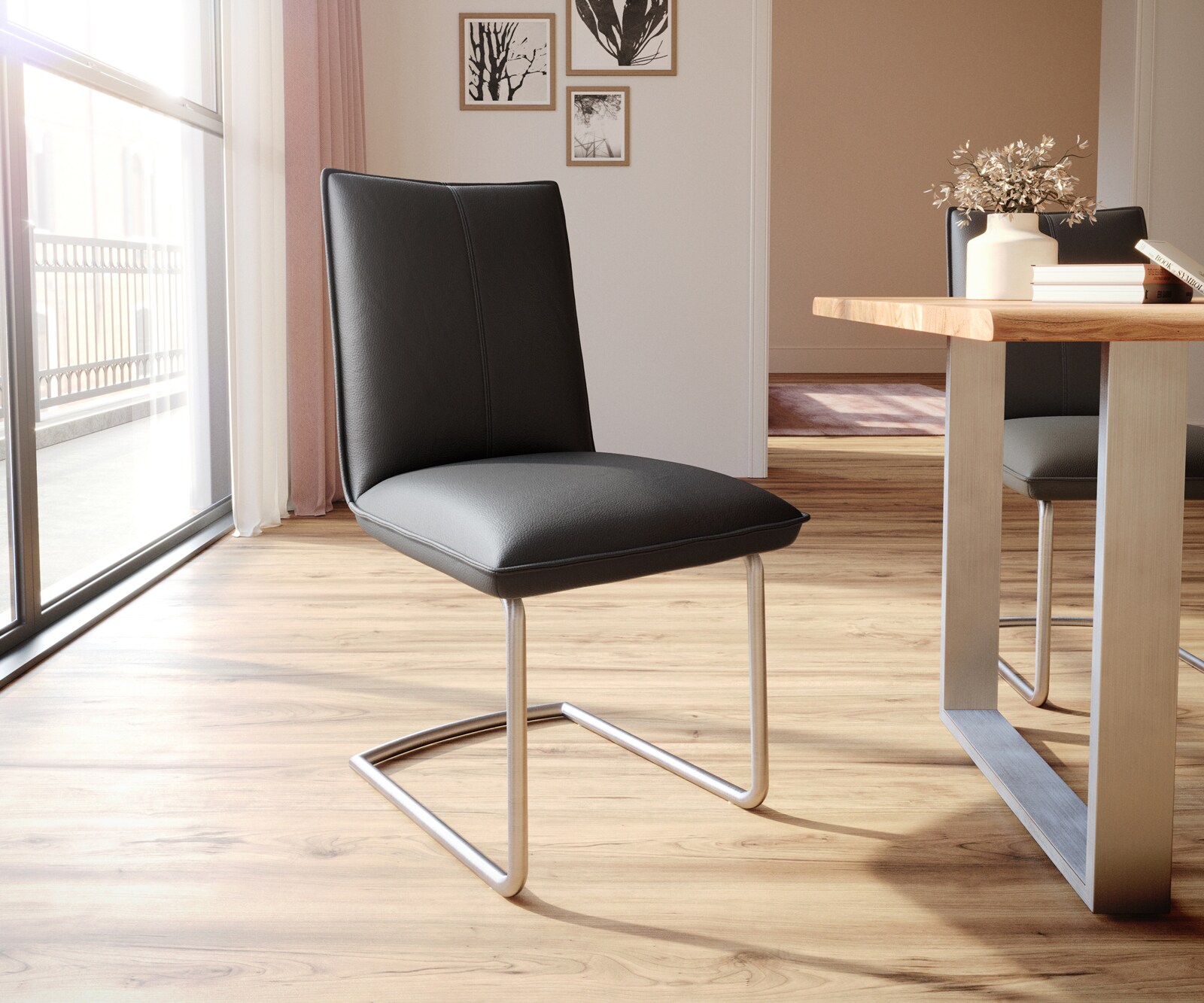 Cantilever Lelio-Flex cuir de vache noir pied cantilever rond acier inoxydable brossé ressorts ensachés 1