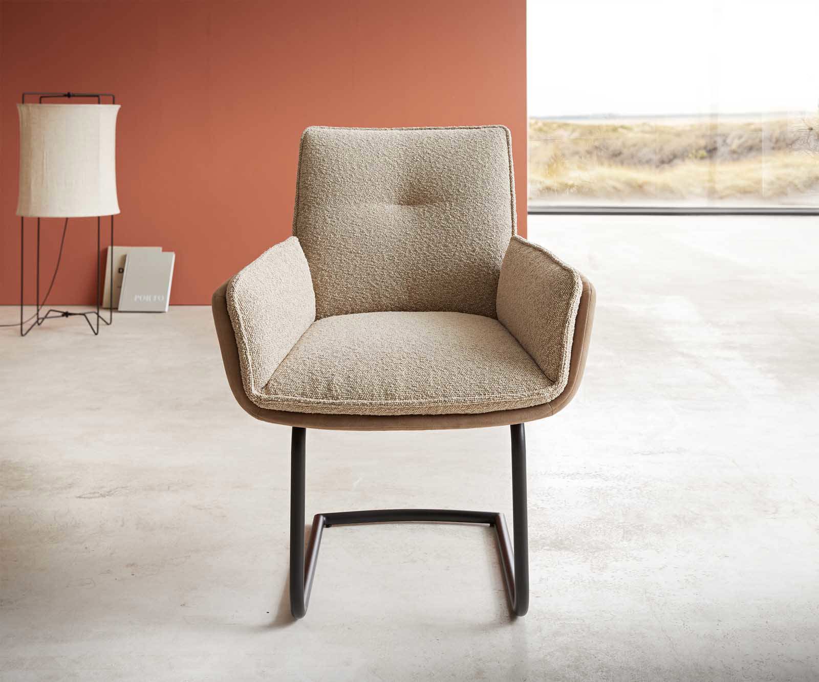 Freischwinger Nela-Flex Materialmix Schlamm Freischwinger rund Schwarz 1 Freischwinger Nela-Flex Materialmix Schlamm Freischwinger rund Schwarz 1