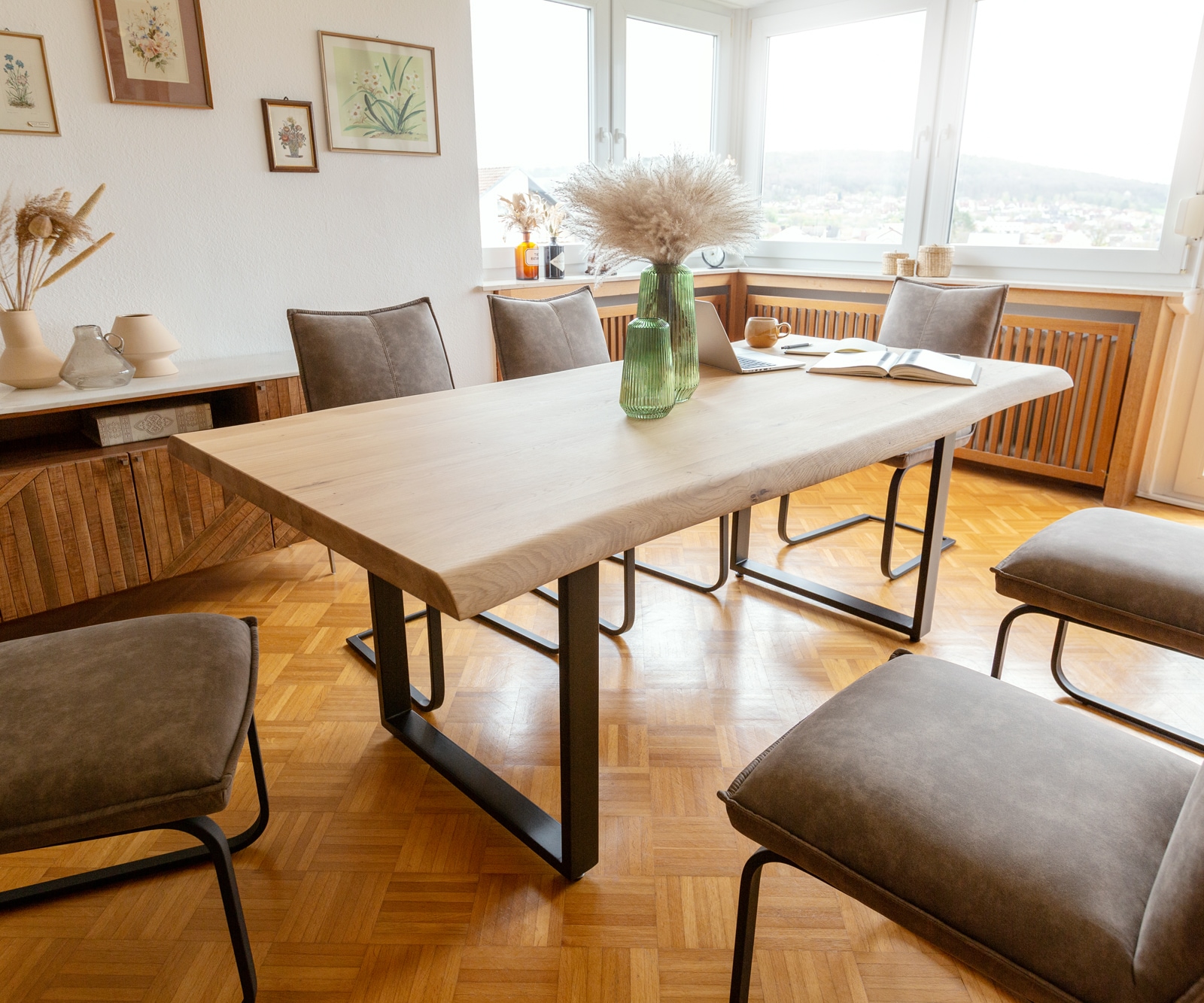 Esstisch Edge 200x100 Eiche Natur Kufe Schwarz Live-Edge 3 Esstisch Edge 200x100 Eiche Natur Kufe Schwarz Live-Edge 3