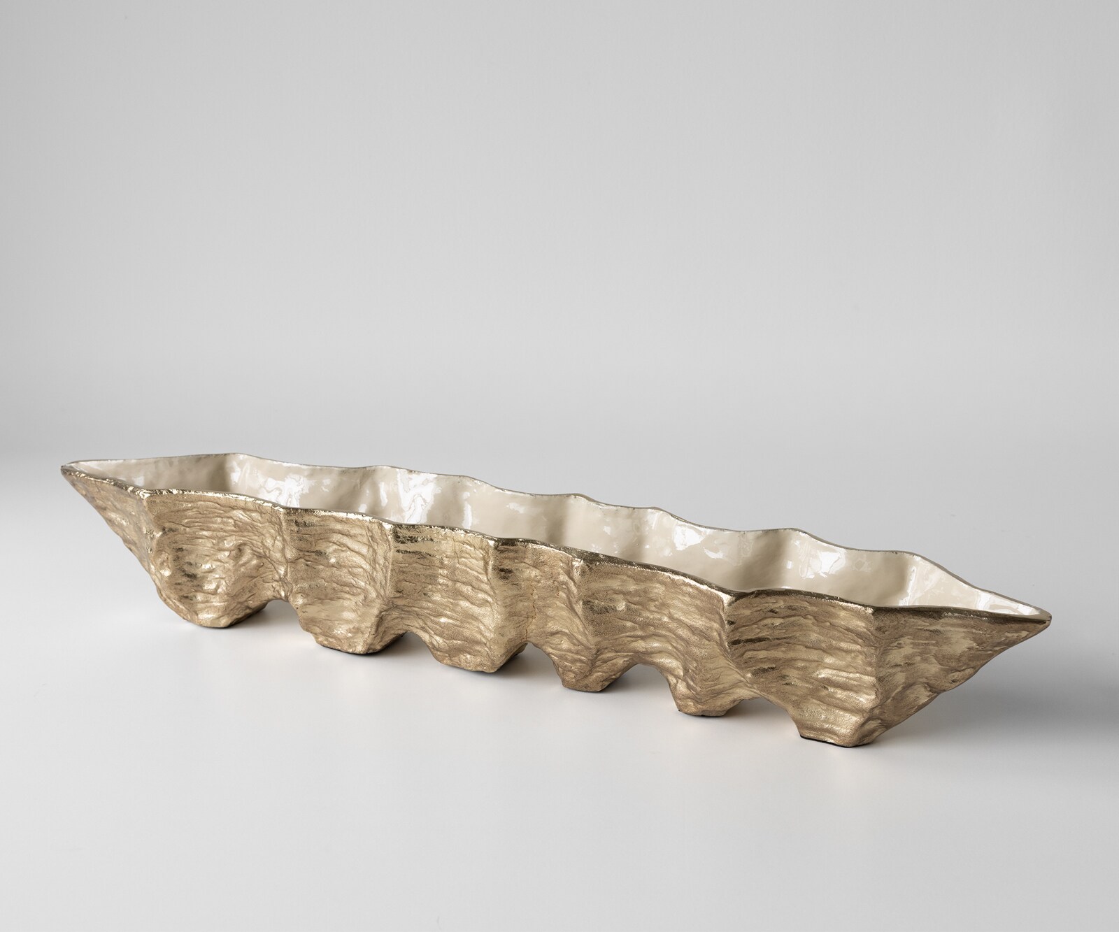 Coupe décorative Riffa l100 x P19 x H15 cm Aluminium Champagner Ivory Faite main 1