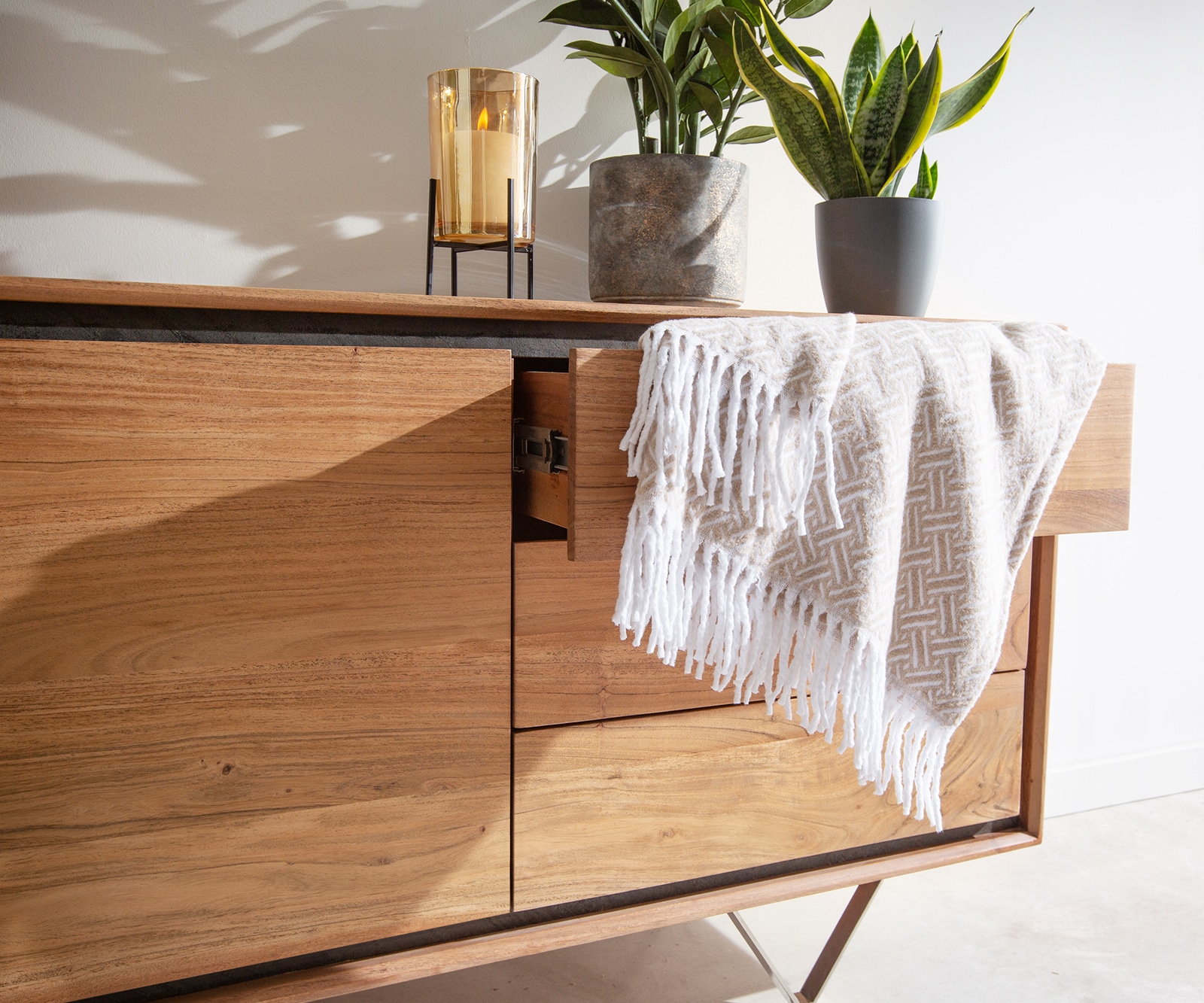 Buffet Stonegrace 175 cm acacia nature 2 portes 3 tiroirs placage en pierre pieds en V 3 Buffet Stonegrace 175 cm acacia nature 2 portes 3 tiroirs placage en pierre pieds en V 3