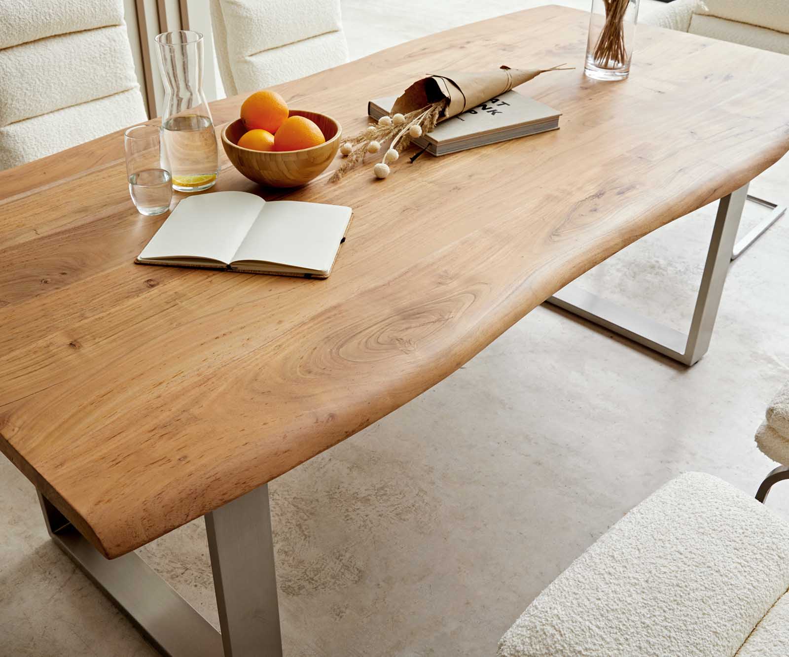 Esstisch Edge 200x100 Akazie Natur Edelstahl Schmal Live-Edge 4