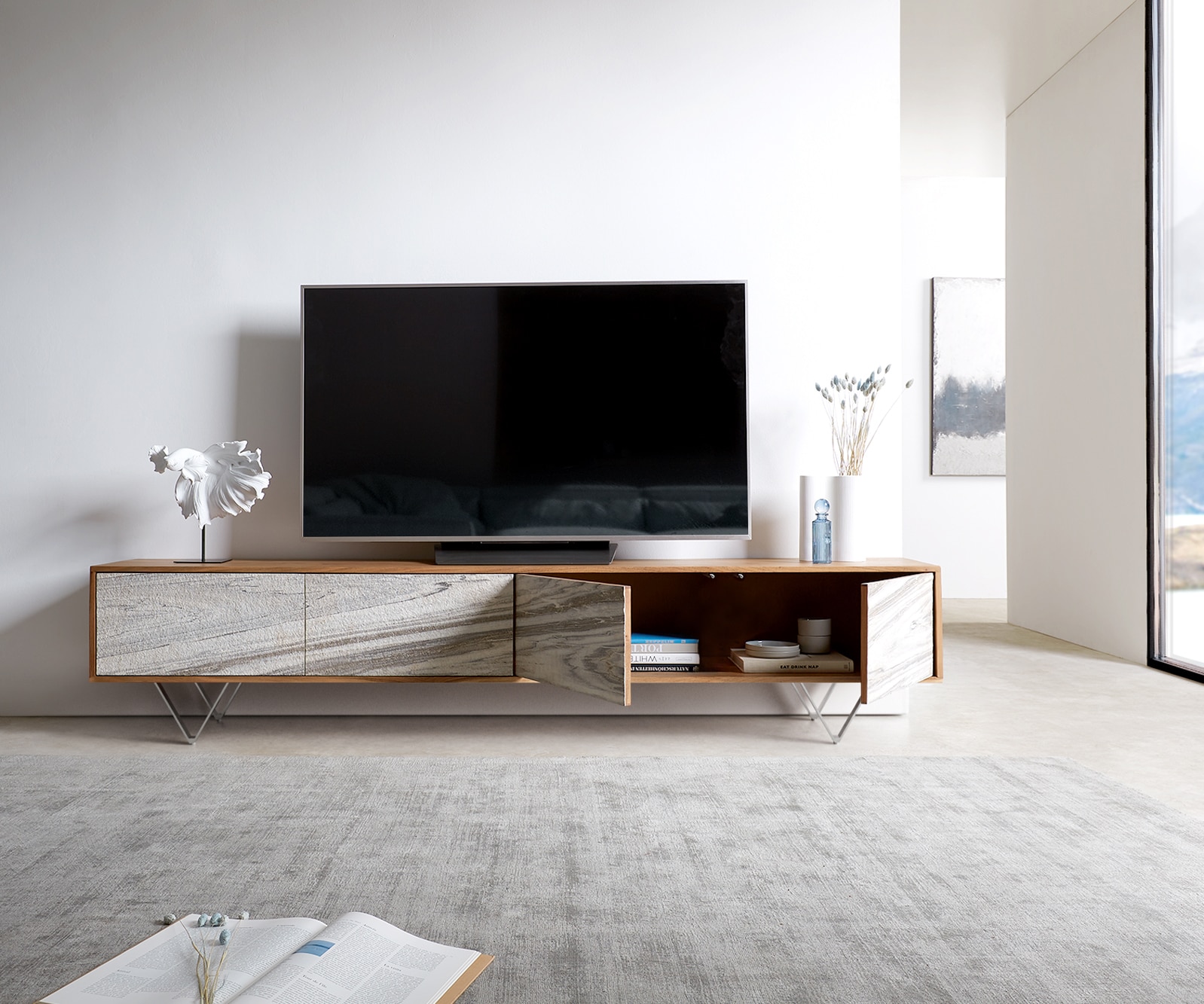 Lowboard Kleo 220 cm Akazie Natur 4 Türen V-Fuß Edelstahl 4