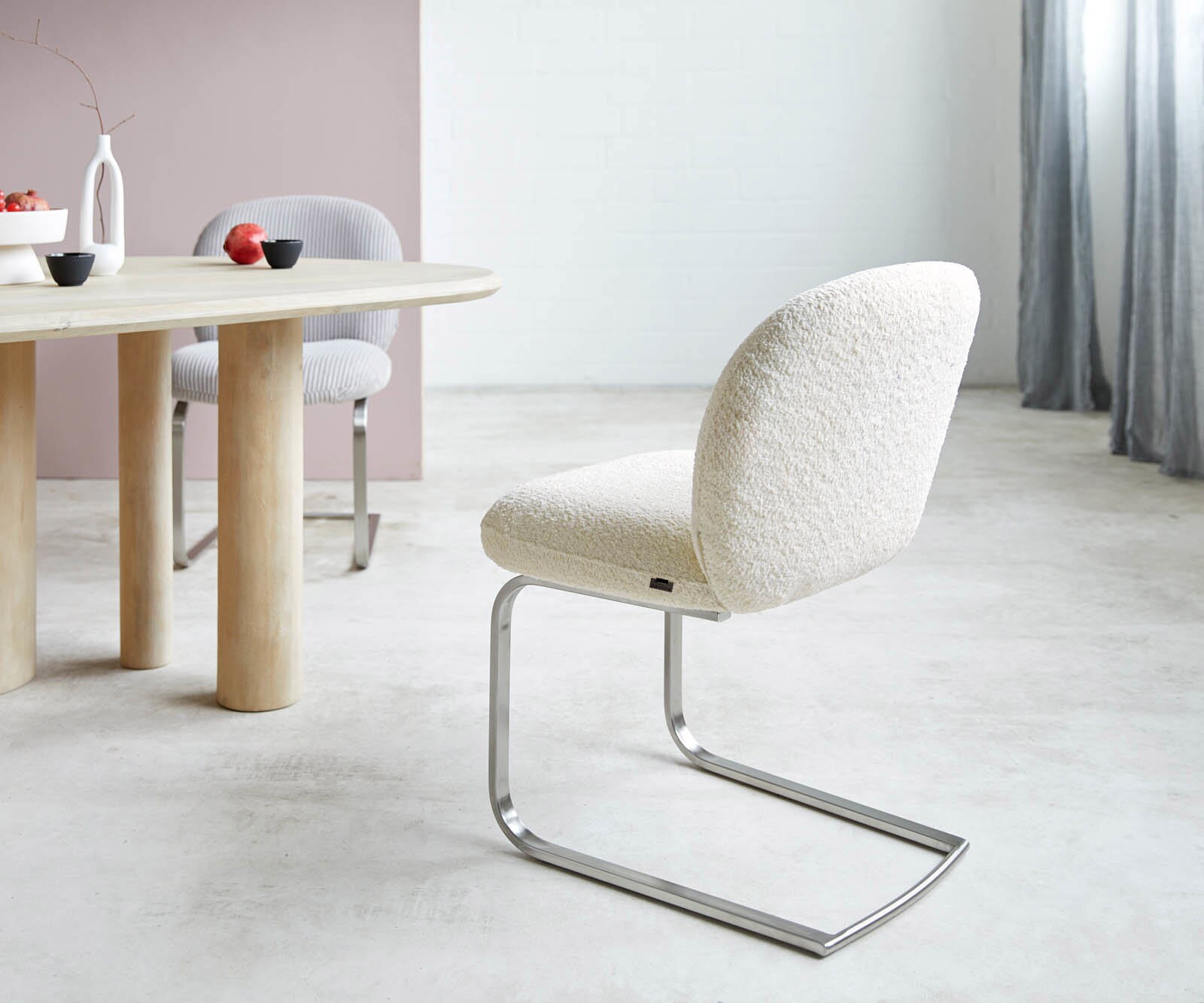 Freischwinger Nube-Flex Bouclé Weiß Freischwinger flach Edelstahl Taschenfederkern 5