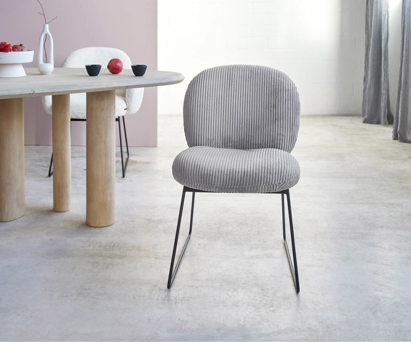 Esszimmerstuhl Nube-Flex Cord Silbergrau Kufengestell Schwarz Taschenfederkern 1 Esszimmerstuhl Nube-Flex Cord Silbergrau Kufengestell Schwarz Taschenfederkern 1