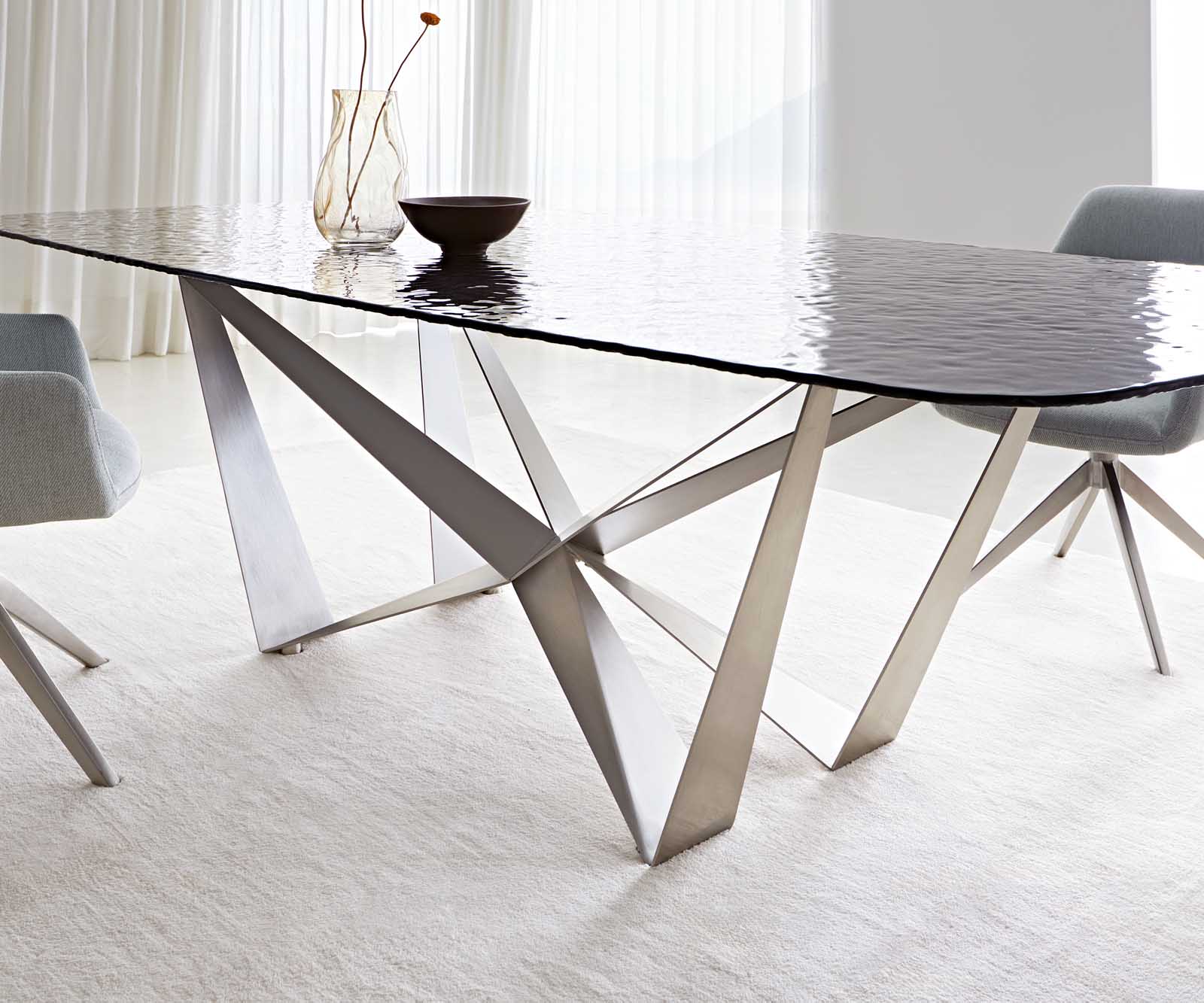 Table à manger Edge en forme de bateau 240x120 verre fondu noir fumé relief en 3D Spider acier plat acier inoxydable 7