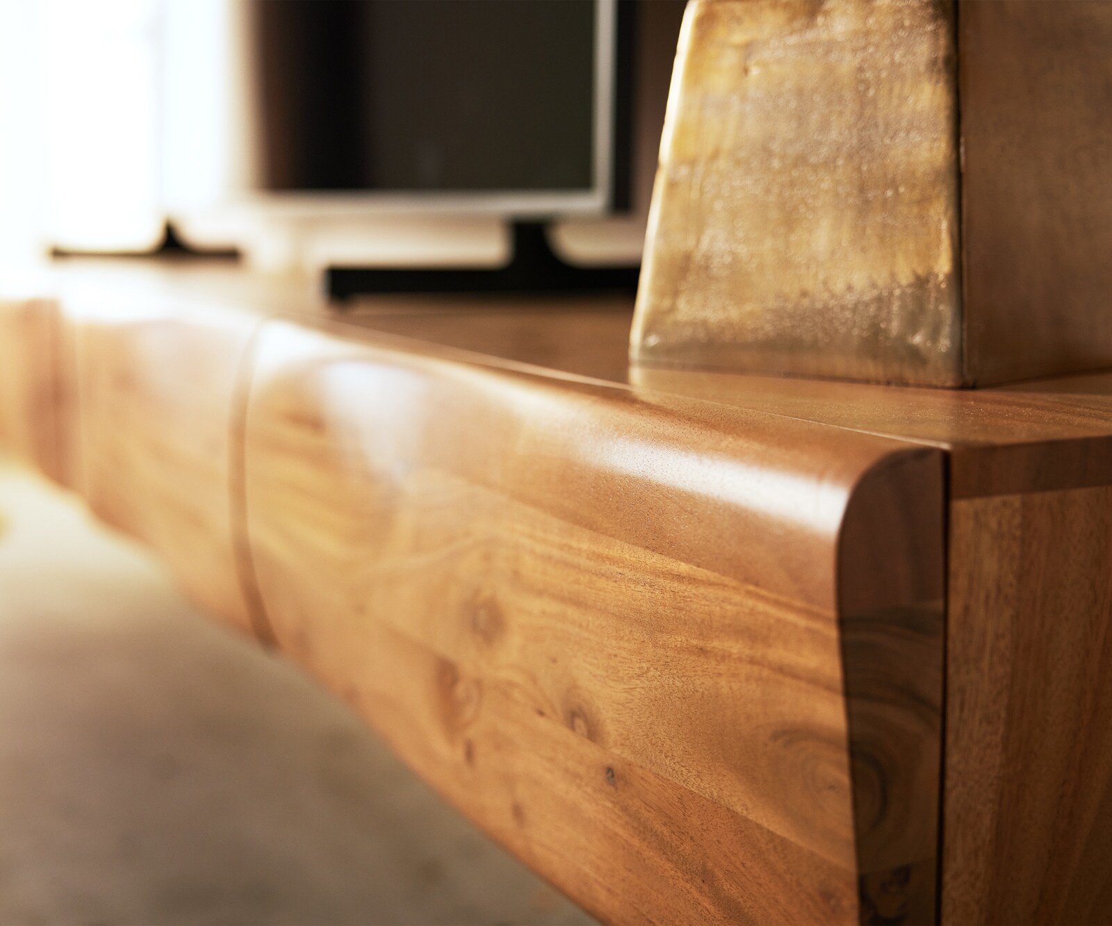 Meuble-TV New Live-Edge 240 cm acacia naturel 4 tiroirs flottants 3