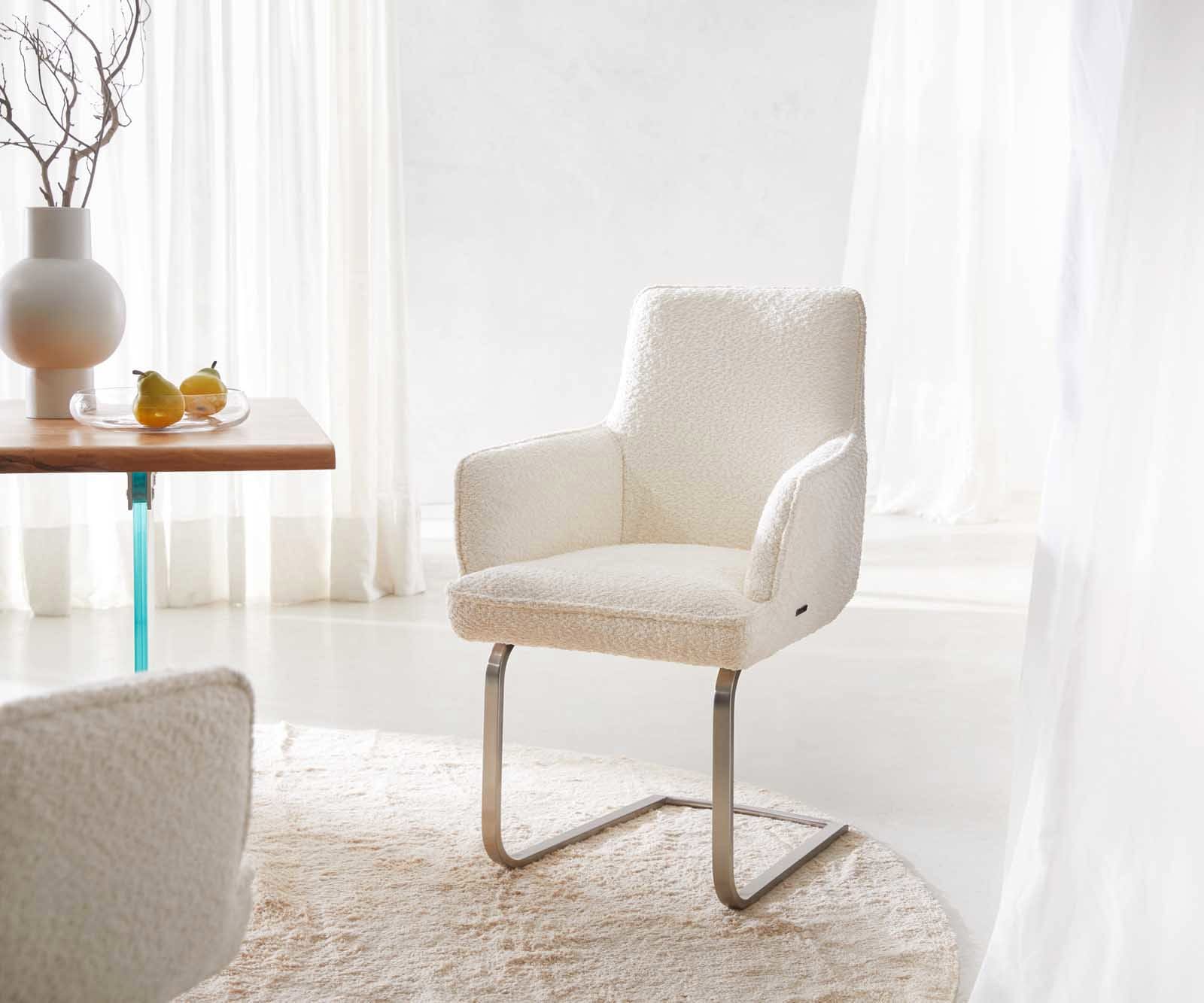 Freischwinger Heira-Flex mit Armlehnen Bouclé Weiß Freischwinger flach Edelstahl Taschenfederkern Freischwinger Heira-Flex mit Armlehnen Bouclé Weiß Freischwinger flach Edelstahl Taschenfederkern