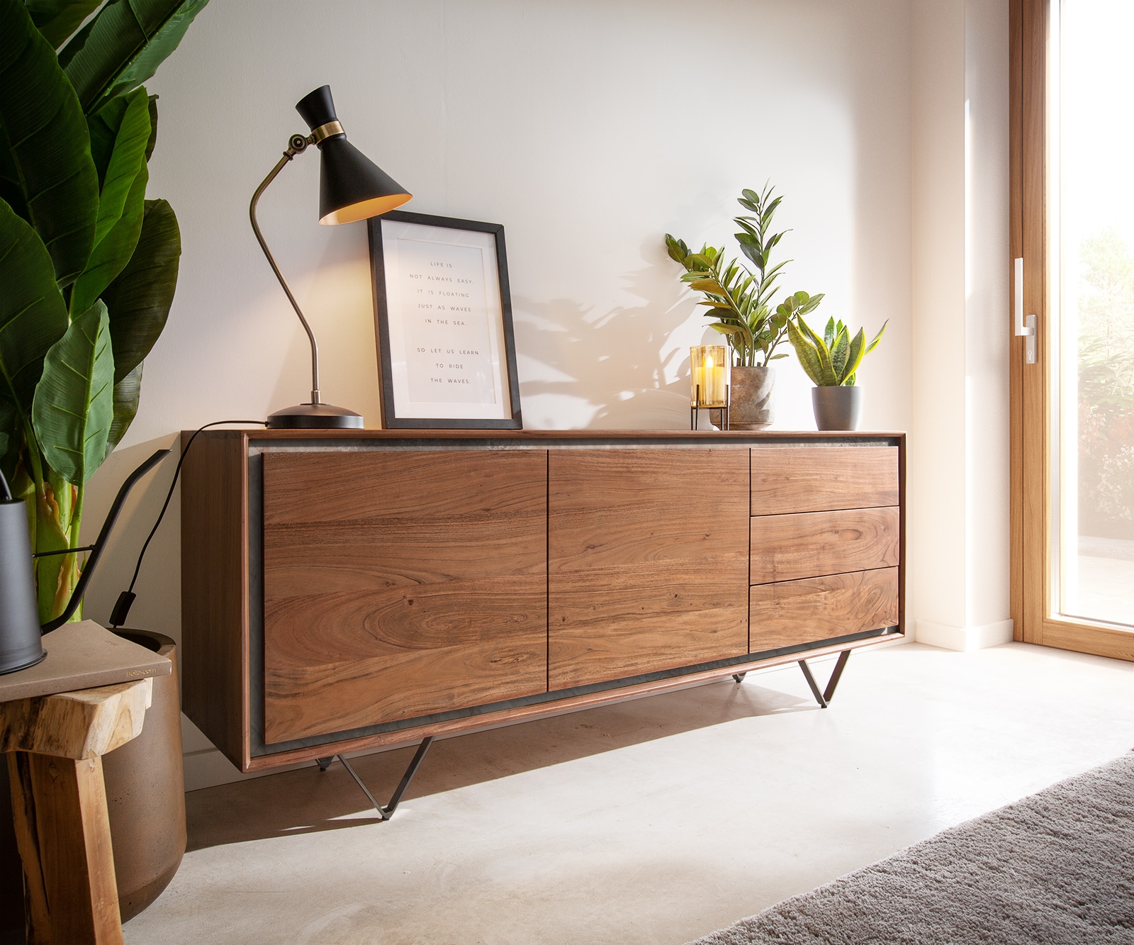 Sideboard Stonegrace 175 cm Akazie Braun Steinfurnier 2 Türen 3 Schubladen V-Fuß Schwarz Sideboard Stonegrace 175 cm Akazie Braun Steinfurnier 2 Türen 3 Schubladen V-Fuß Schwarz