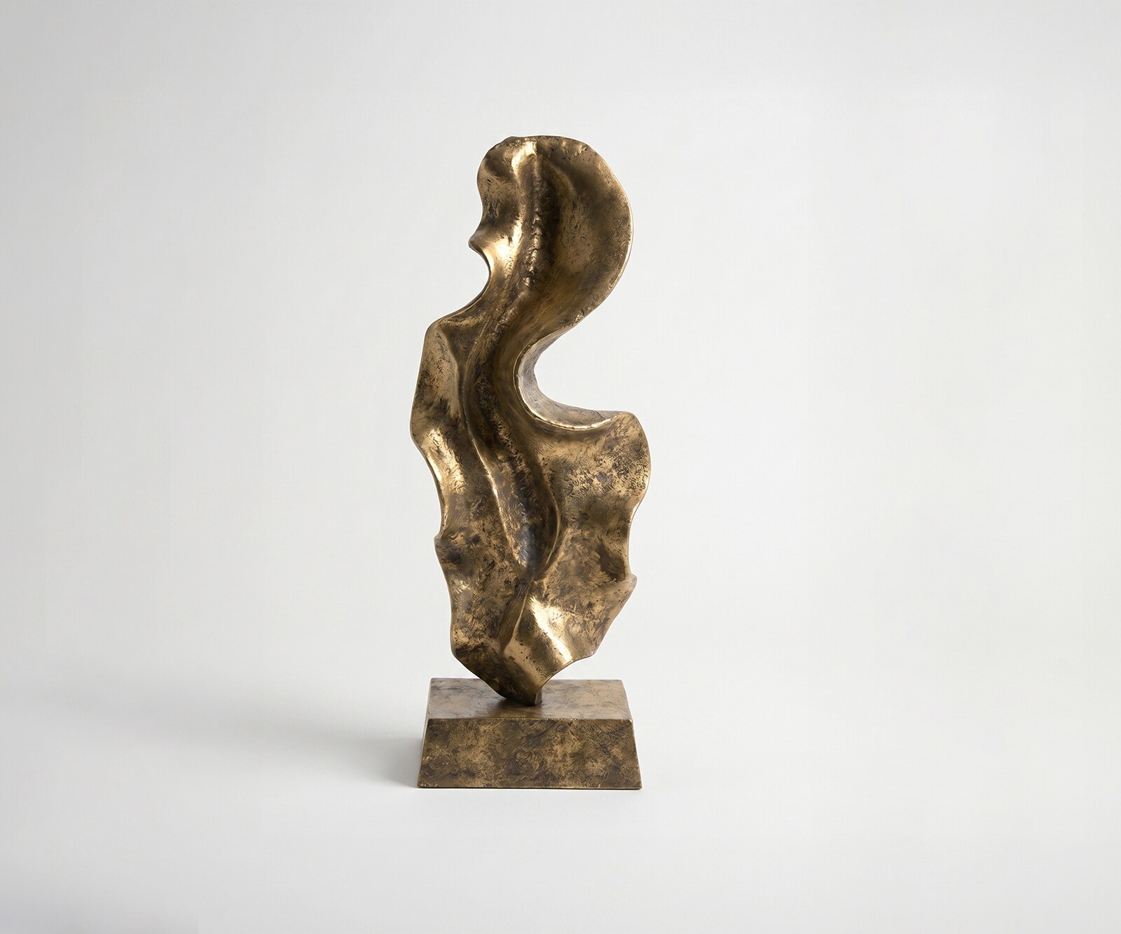 Skulptur Arvena B26 x T14 x H70 cm Aluminium Oro Antico Handgemacht
