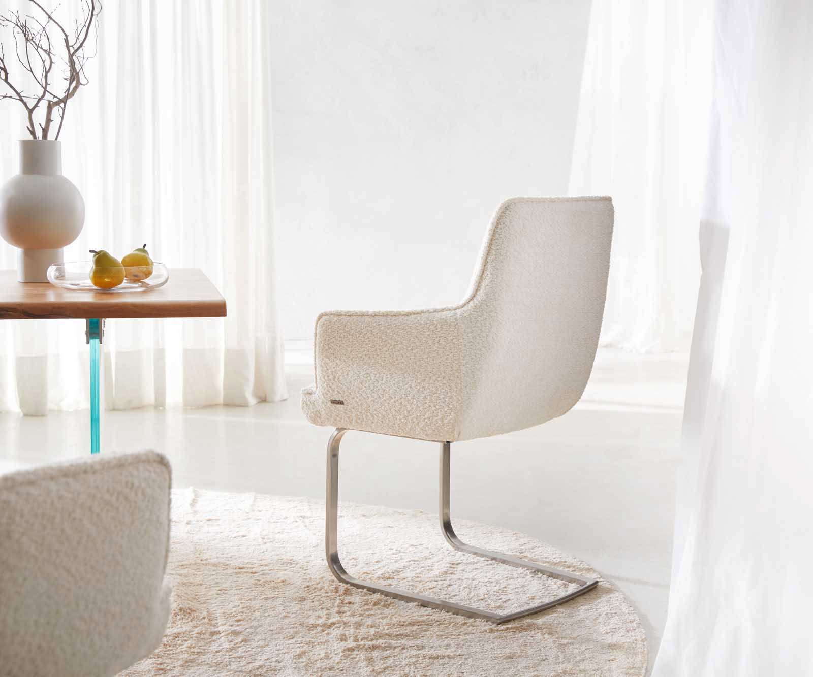 Cantilever Heira-Flex avec accoudoirs bouclé blanc pied cantilever plat acier inoxydable brossé ressorts ensachés 4