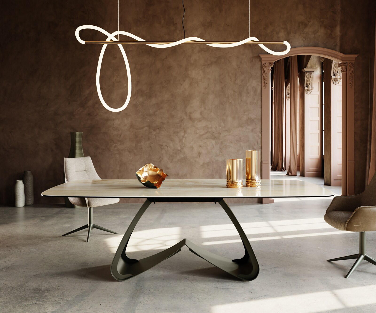 Table à manger Edge Boot 240x120 cm Céramique Iris FMG Onice Oro piètement en W Métal Finition effet Titan 1