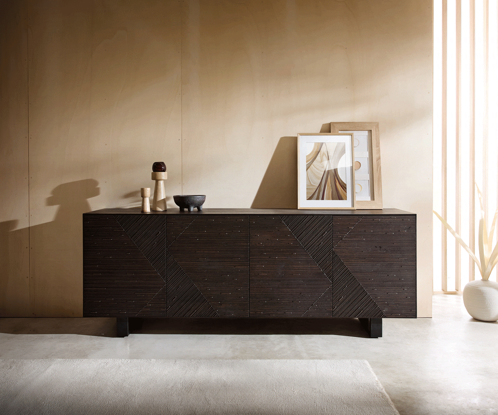 Sideboard Tereos 200 cm Esche Dunkelbraun 3D Effekt 4 Türen Kufe Metall Schwarz 4 Sideboard Tereos 200 cm Esche Dunkelbraun 3D Effekt 4 Türen Kufe Metall Schwarz 4