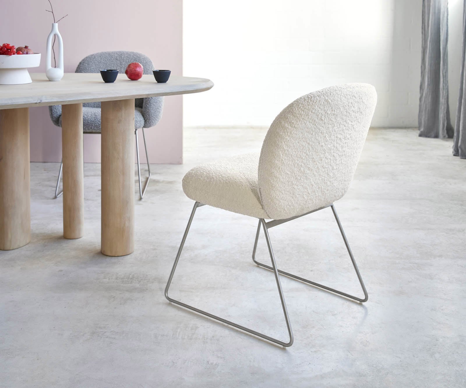 Esszimmerstuhl Nube-Flex Bouclé Weiß Kufengestell Edelstahl Taschenfederkern 4 Esszimmerstuhl Nube-Flex Bouclé Weiß Kufengestell Edelstahl Taschenfederkern 4