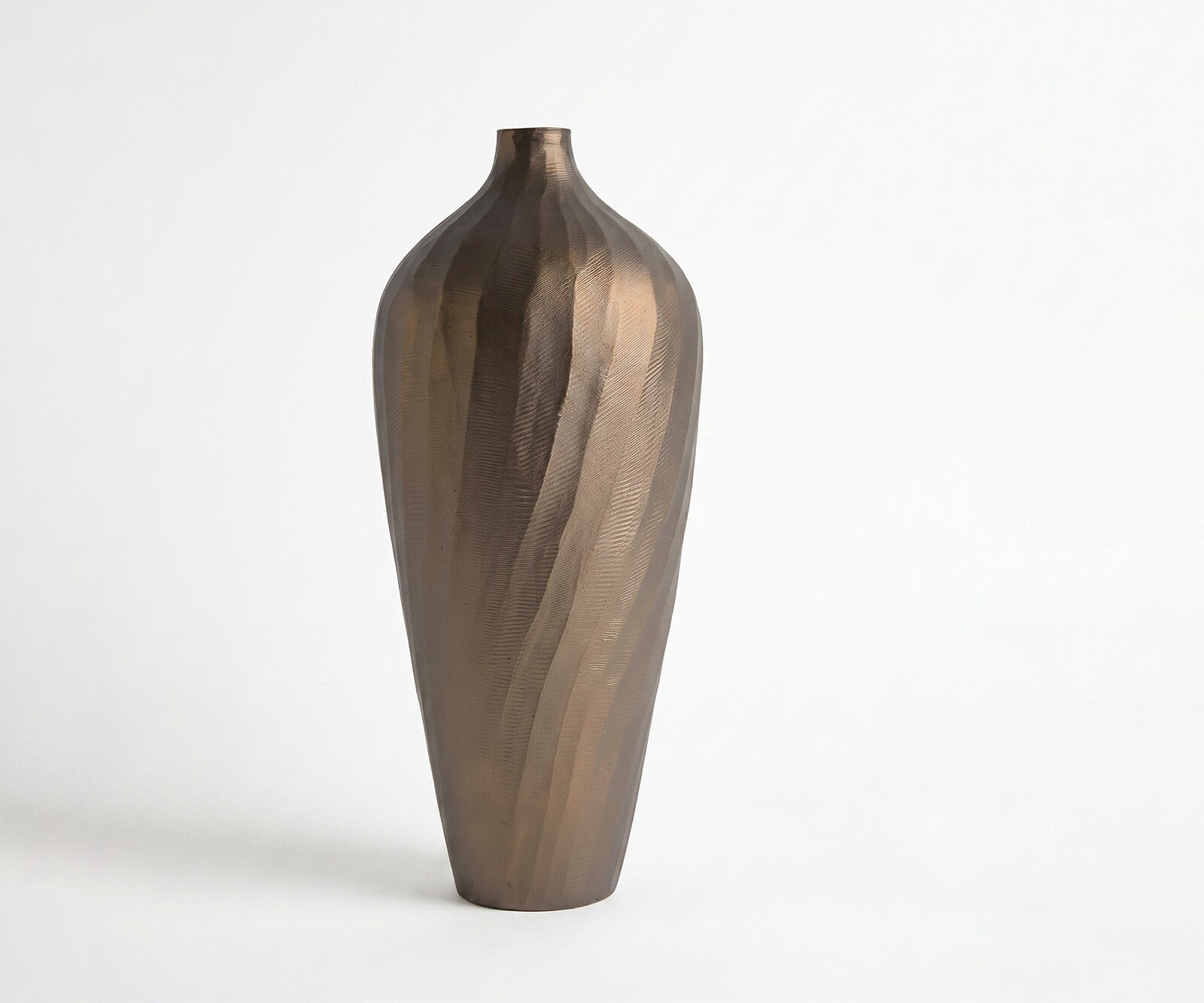 Vase Torvia B17 x T17 x H41 cm Aluminium Aurum Satin Handgemacht