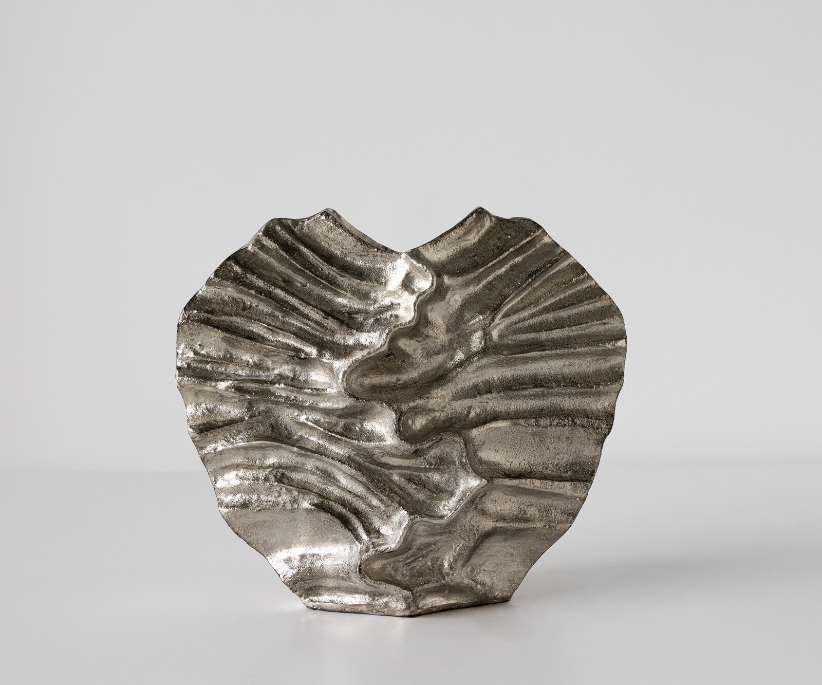 Vase Nerina B47 x T18 x H42 cm Aluminium Platin Handgemacht 1